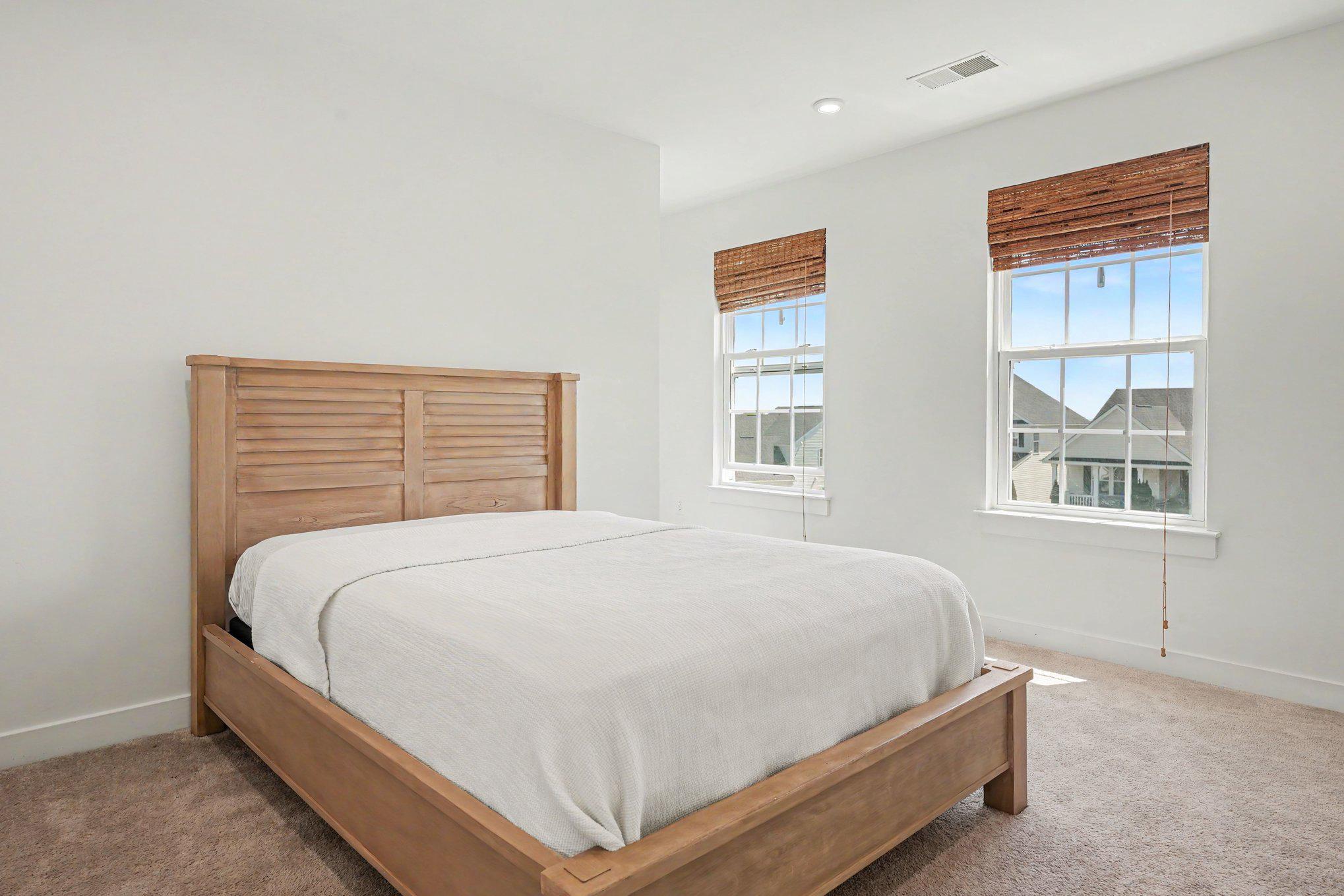 HANOVER POINTE - Residential