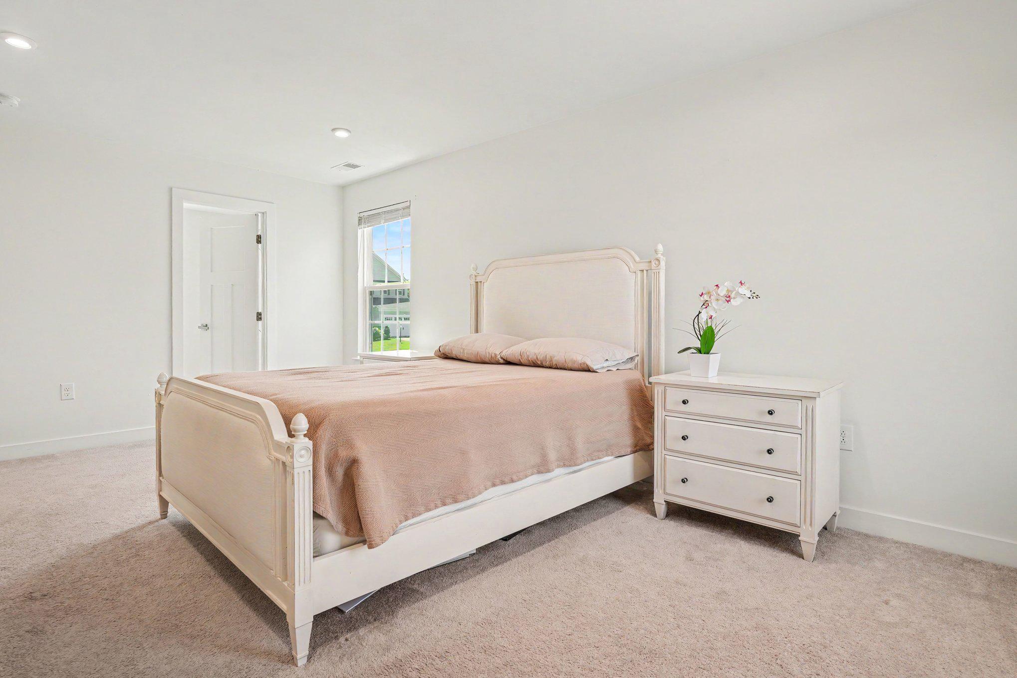 HANOVER POINTE - Residential