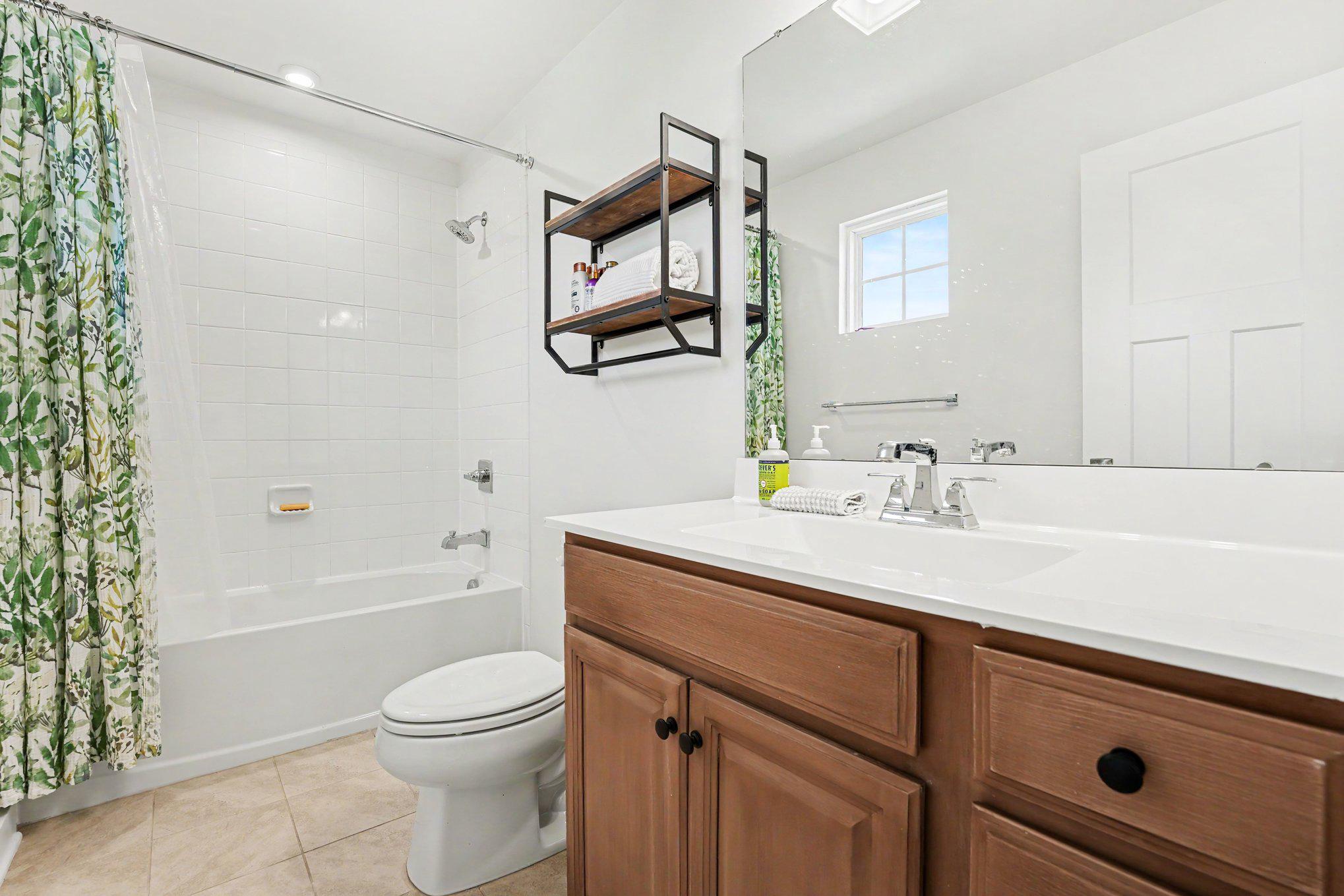 HANOVER POINTE - Residential