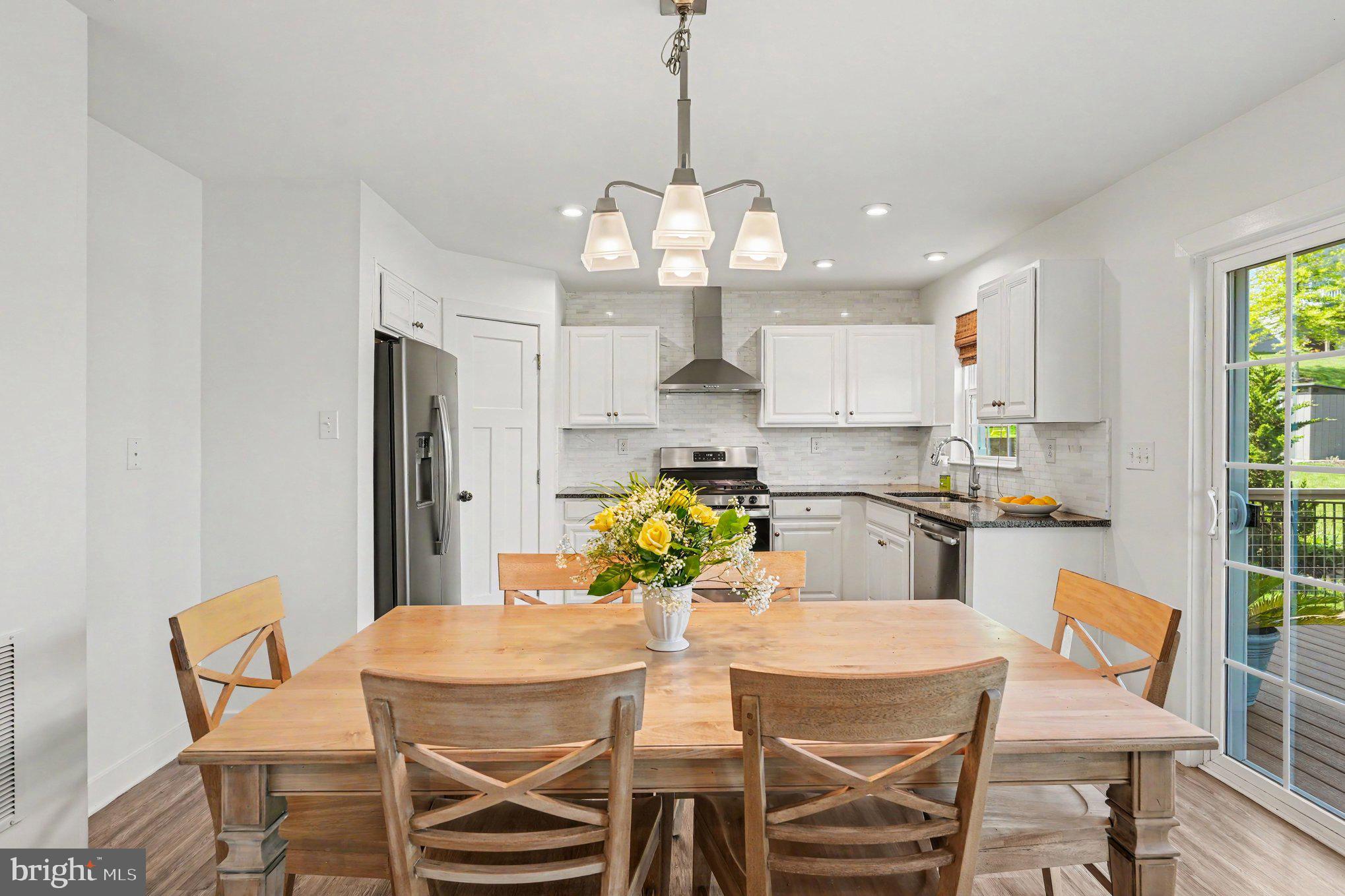 HANOVER POINTE - Residential