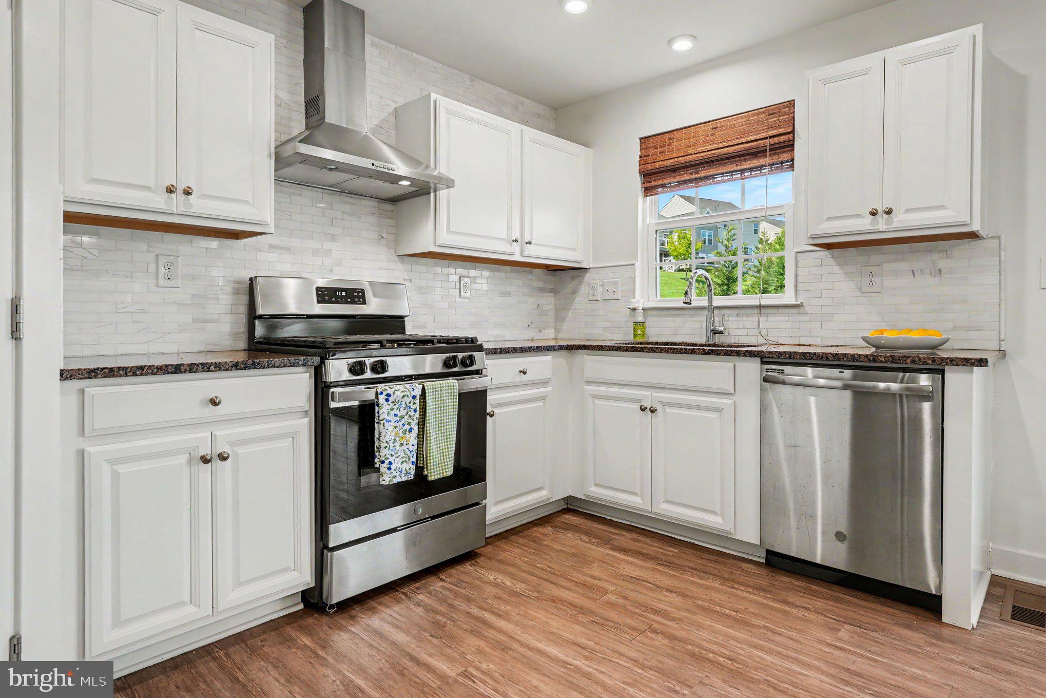 HANOVER POINTE - Residential