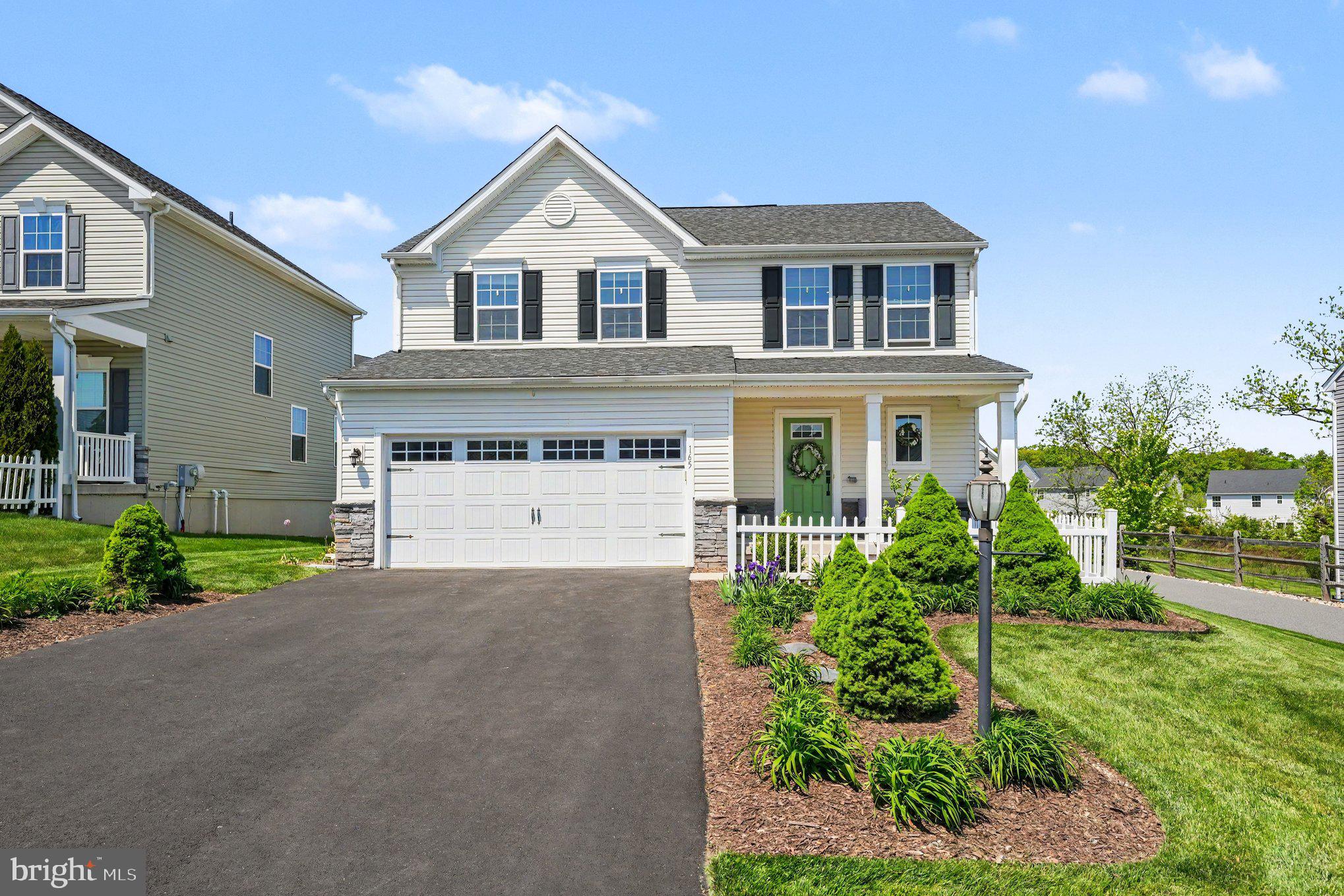 HANOVER POINTE - Residential