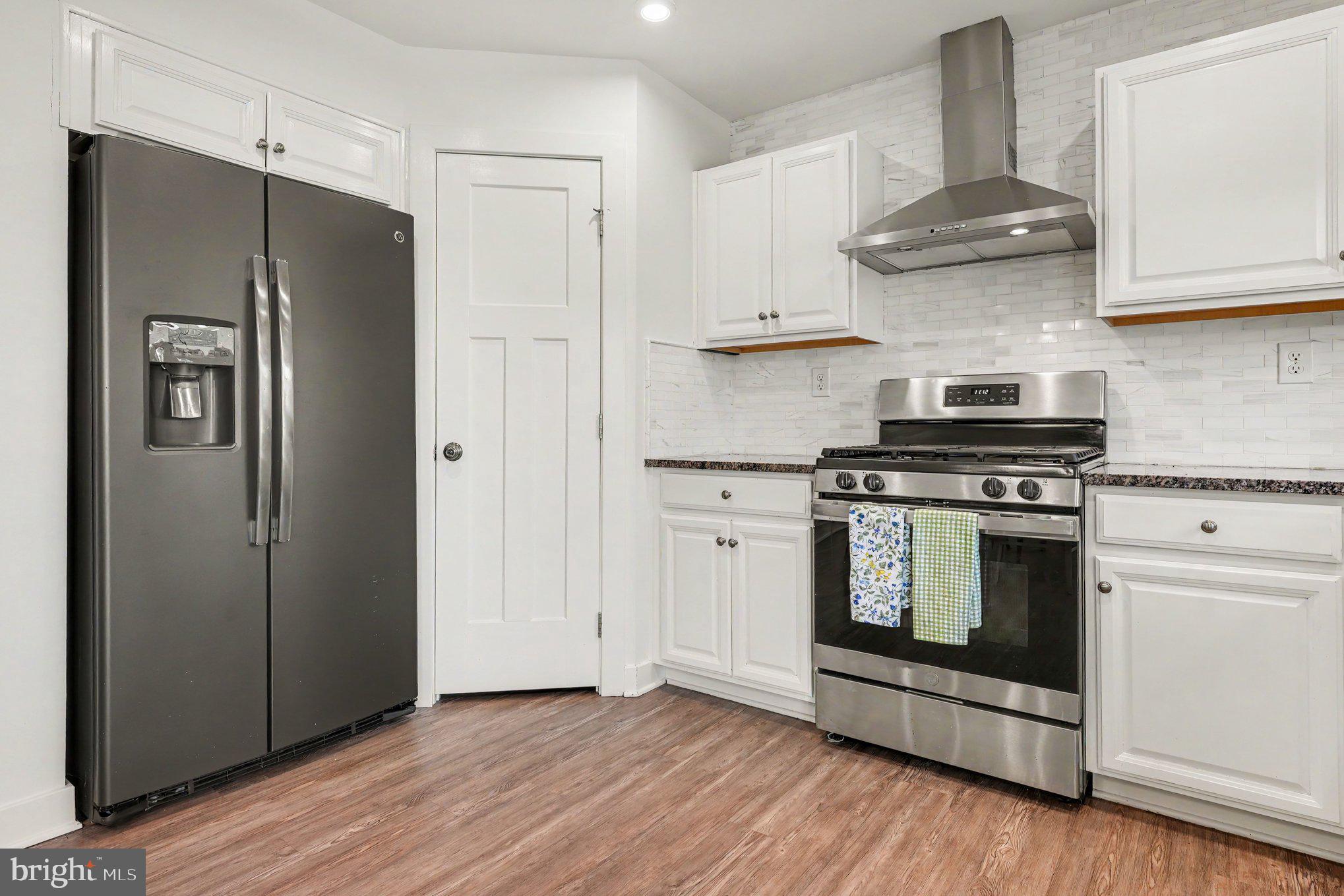 HANOVER POINTE - Residential