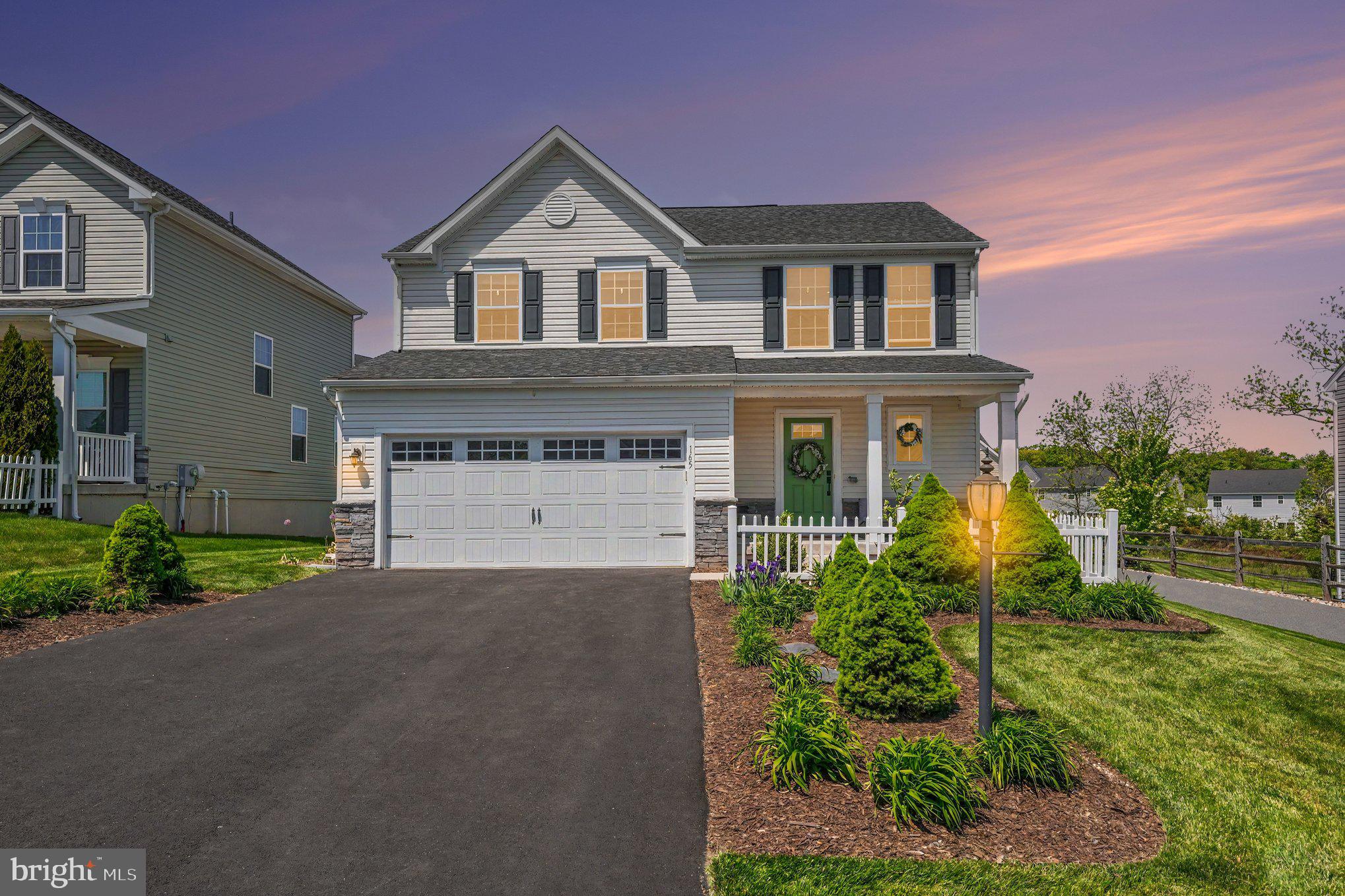 HANOVER POINTE - Residential