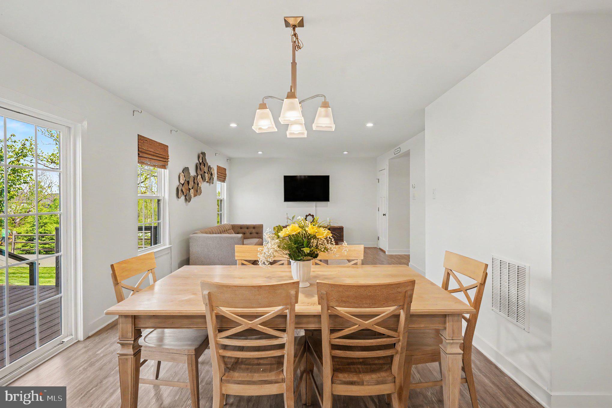 HANOVER POINTE - Residential