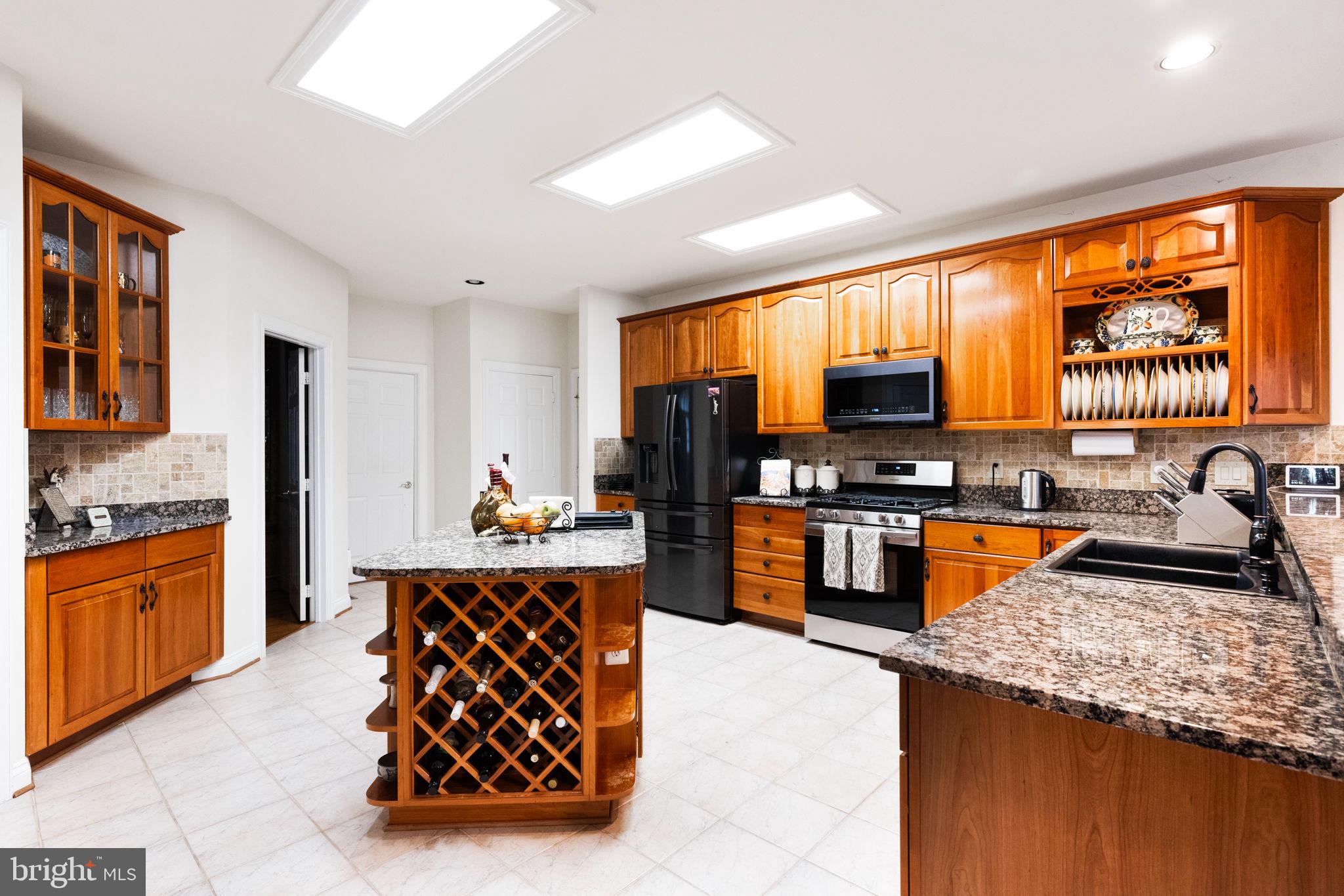 SHERWOOD FOREST - Residential