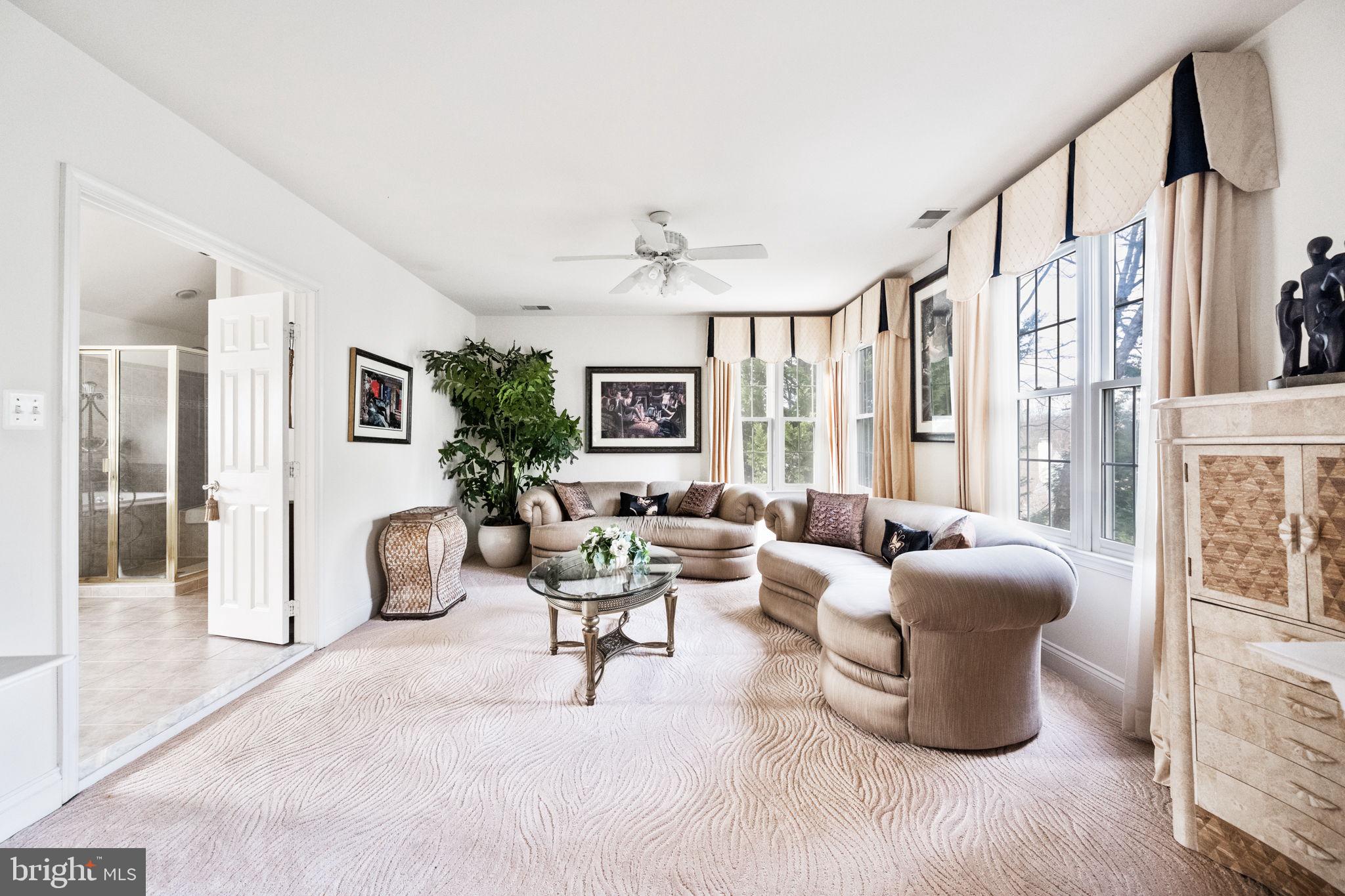 SHERWOOD FOREST - Residential