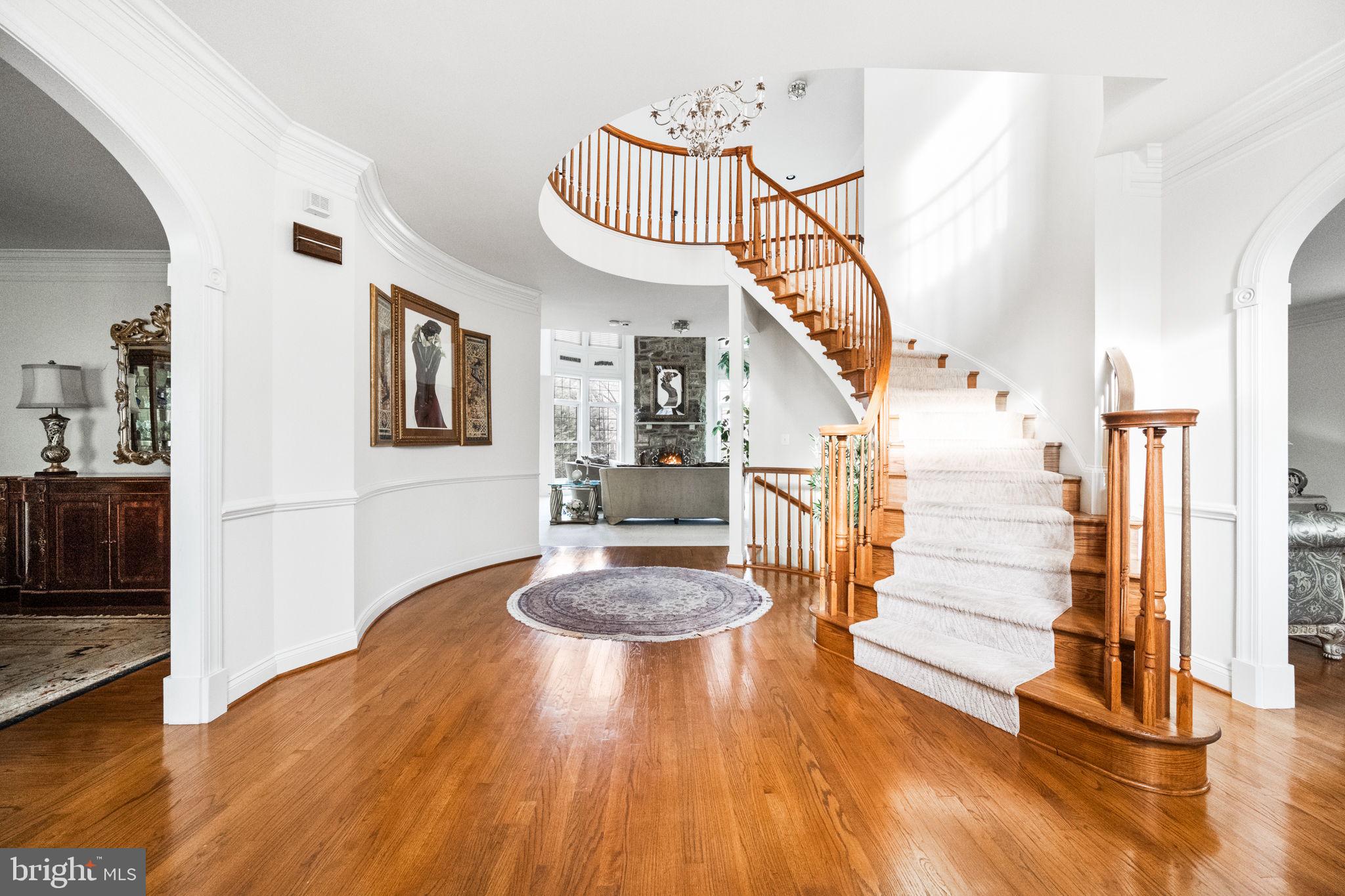 SHERWOOD FOREST - Residential