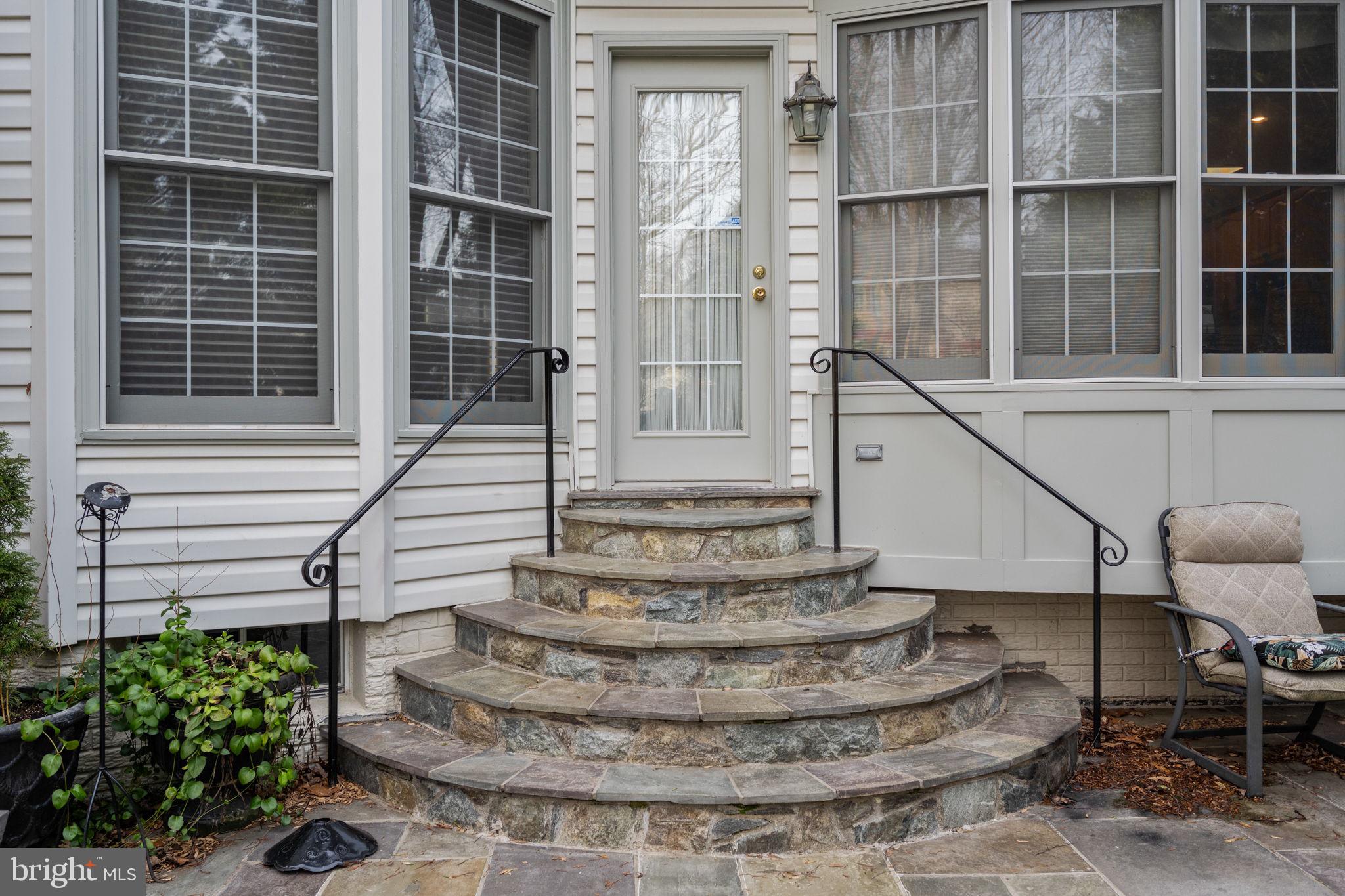 SHERWOOD FOREST - Residential