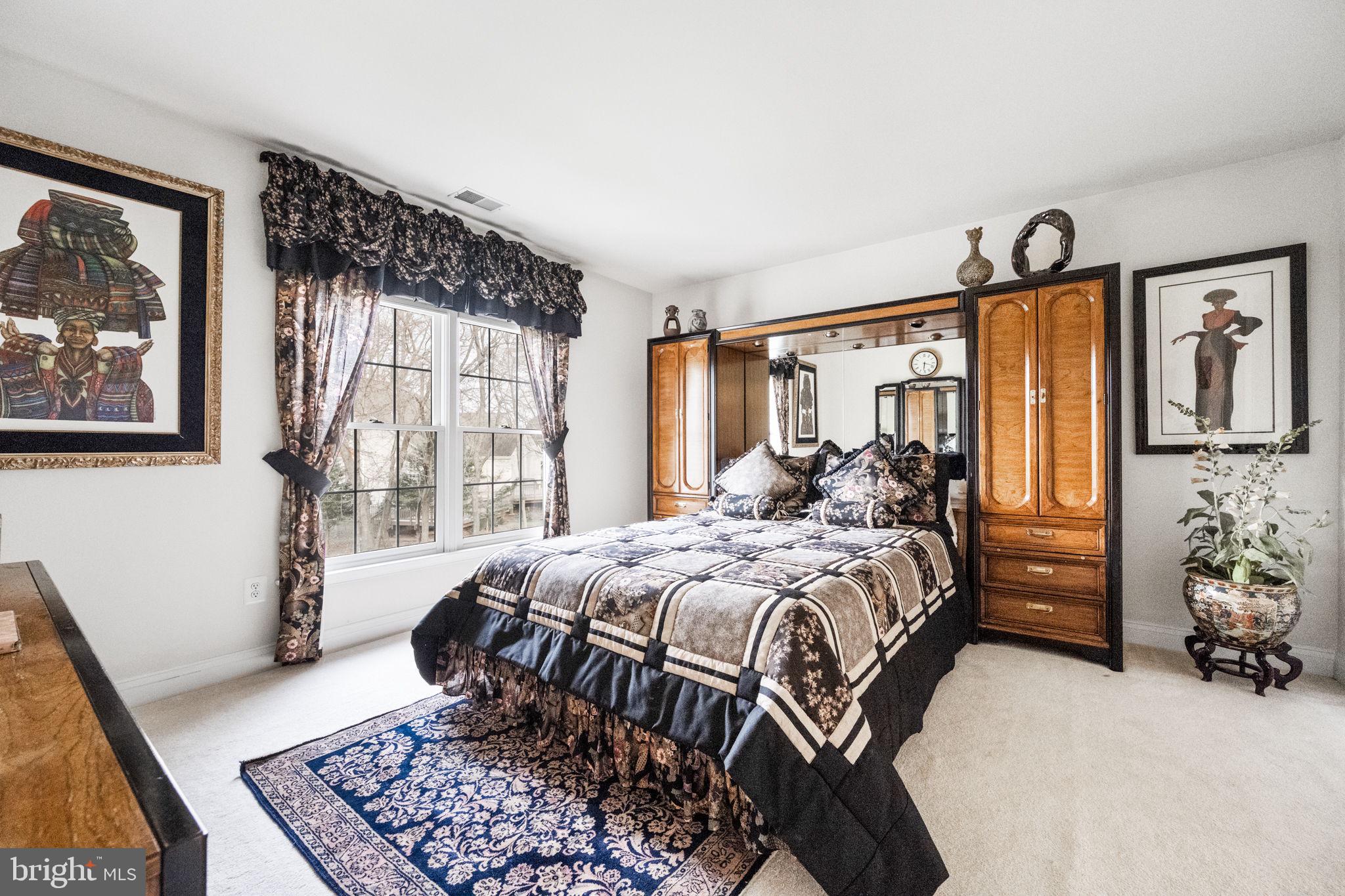 SHERWOOD FOREST - Residential