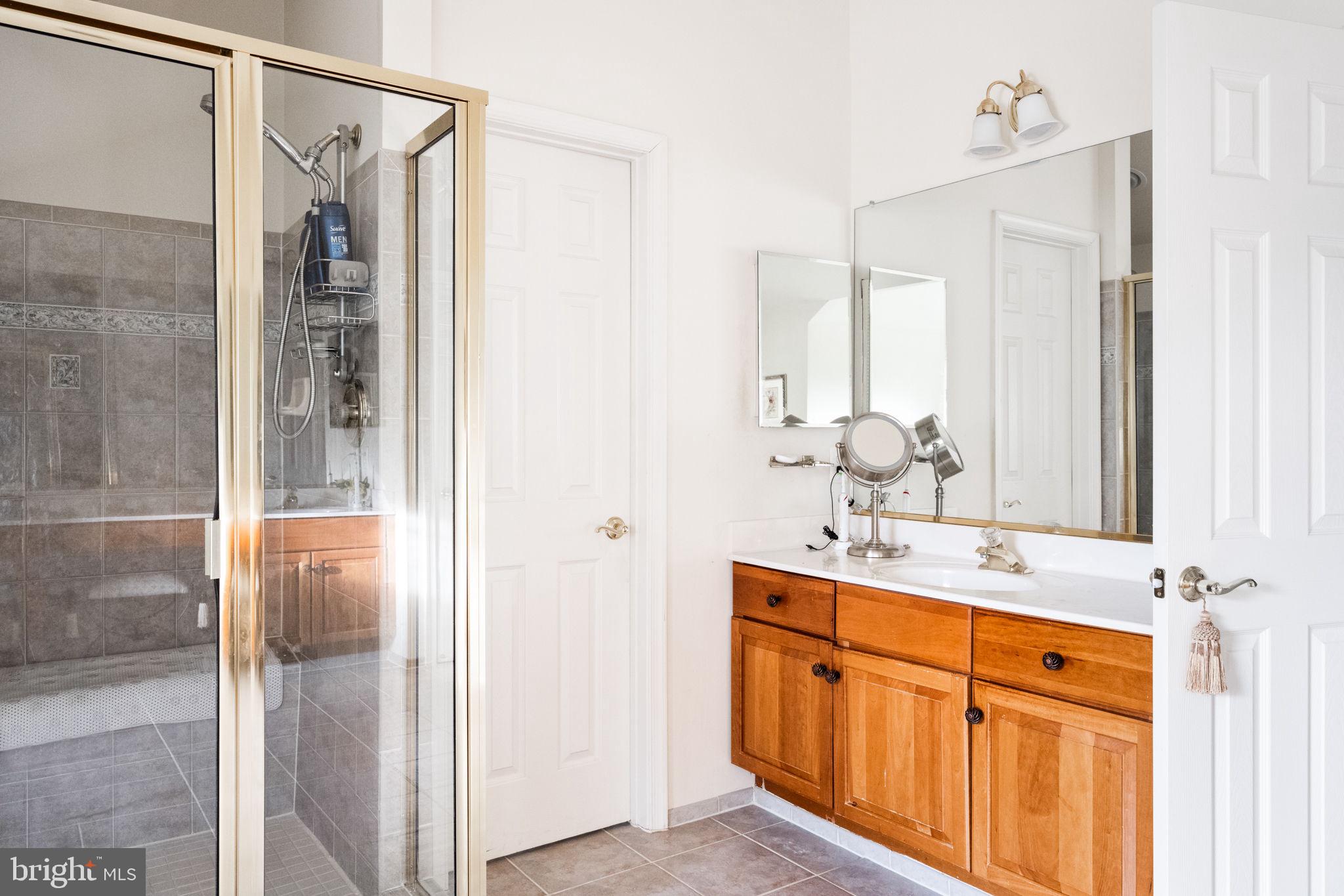 SHERWOOD FOREST - Residential