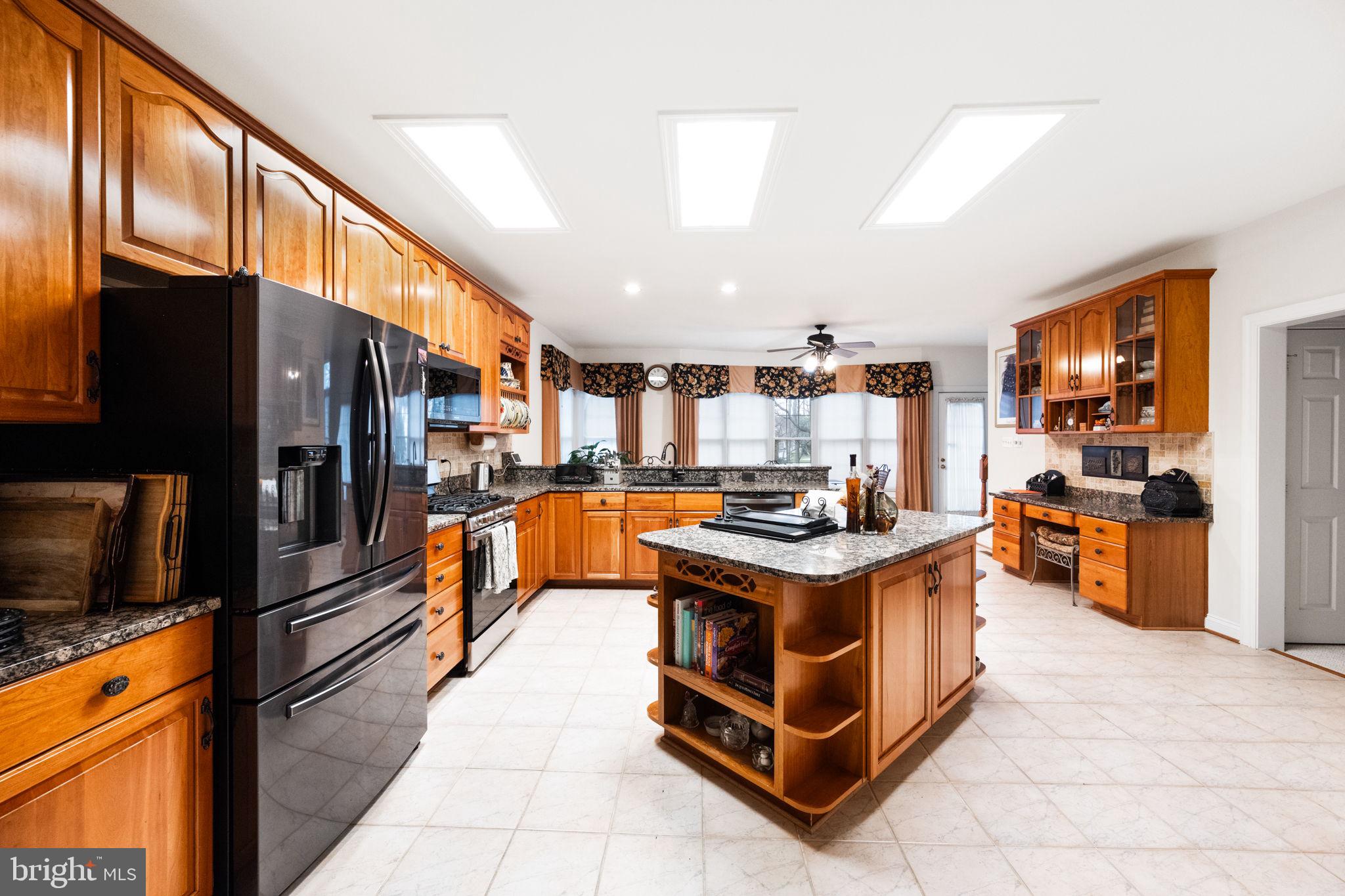 SHERWOOD FOREST - Residential