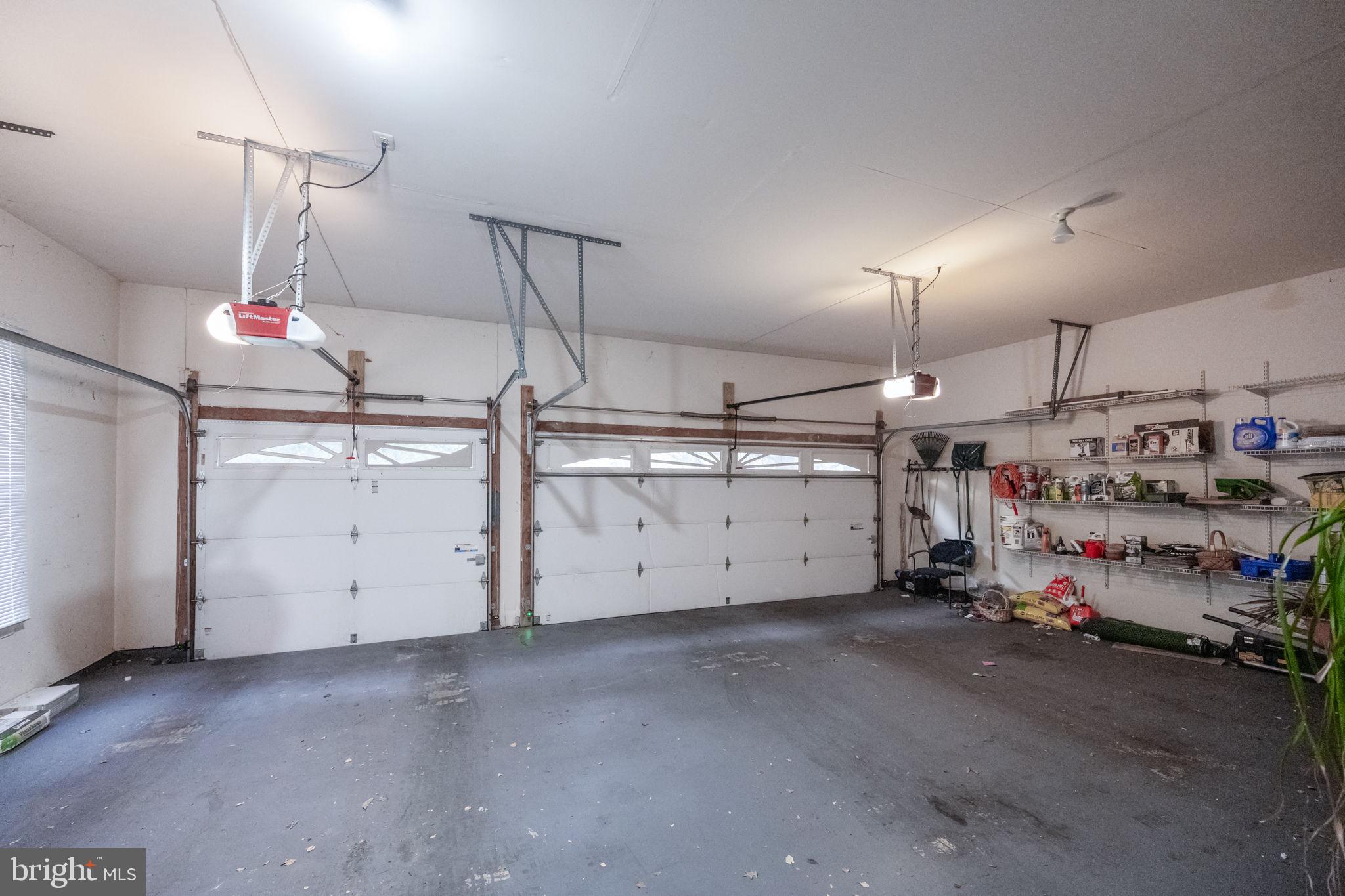 SHERWOOD FOREST - Residential