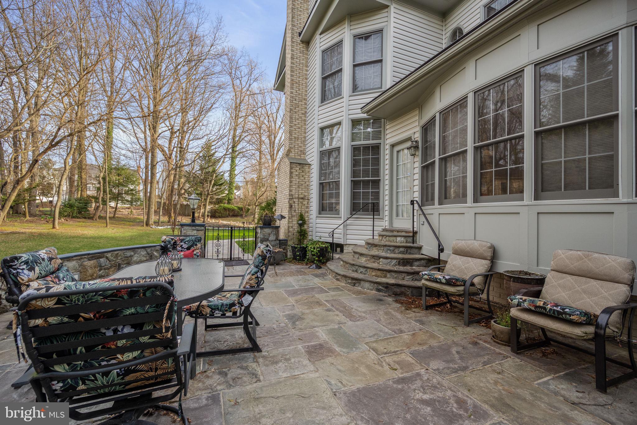 SHERWOOD FOREST - Residential