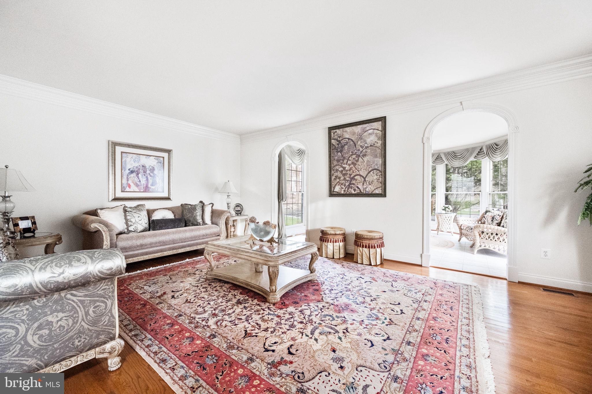 SHERWOOD FOREST - Residential