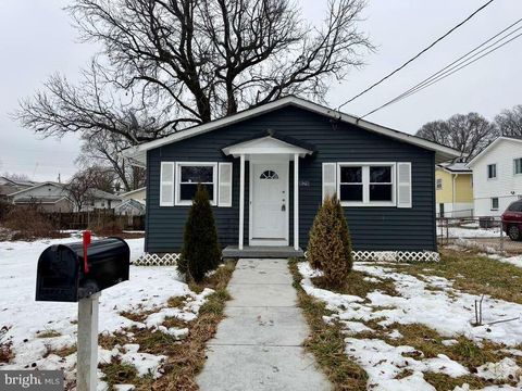 828 CLOVIS AVENUE CAPITOL HEIGHTS MD 20743