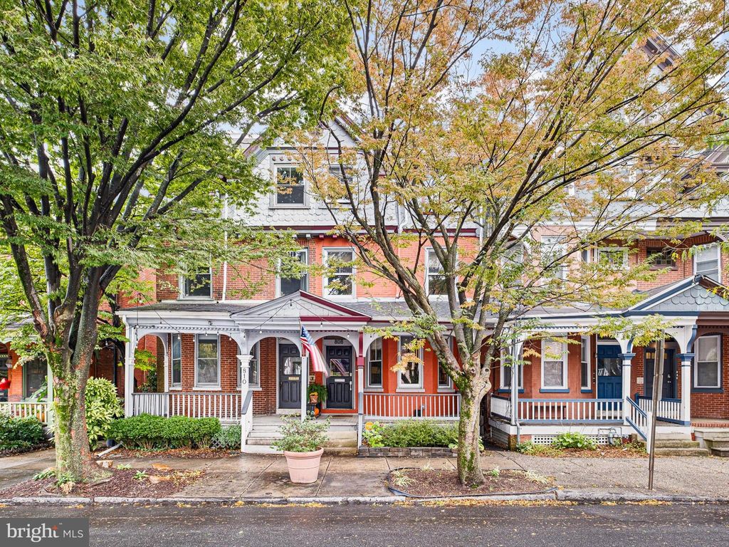 Photo of 808 N Van Buren Street, WILMINGTON, DE 19806 (MLS # DENC2091266)