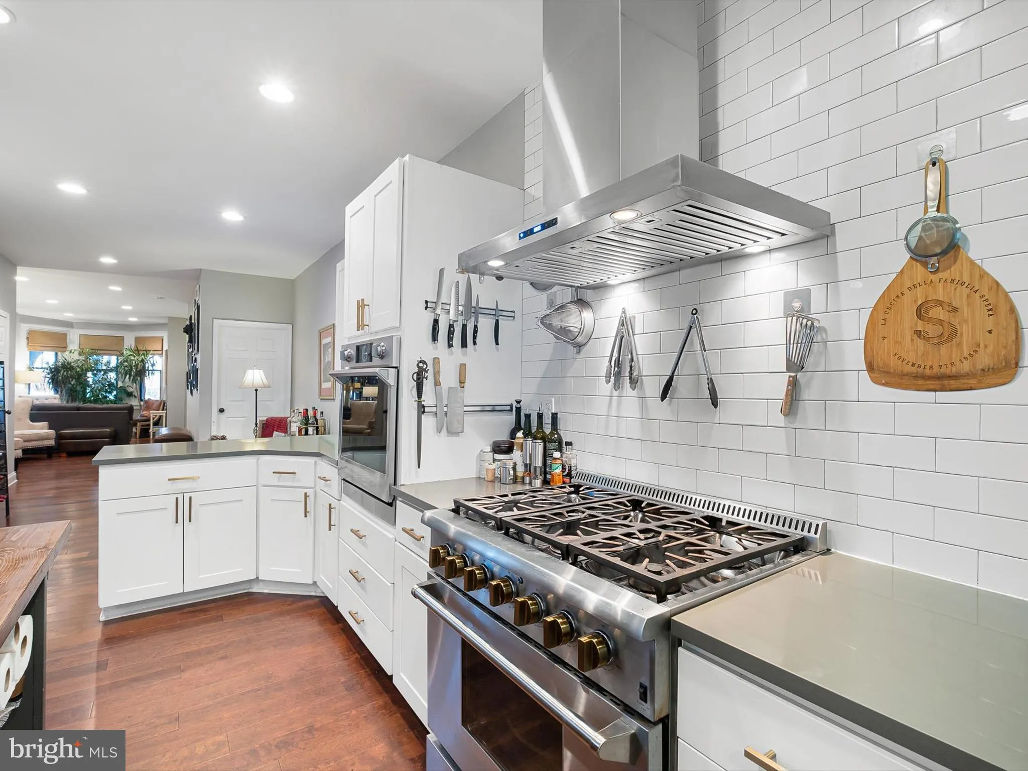 Wilmington, Delaware 19806, United States, 4 Bedrooms Bedrooms, ,3 BathroomsBathrooms,Residential,Active,230308