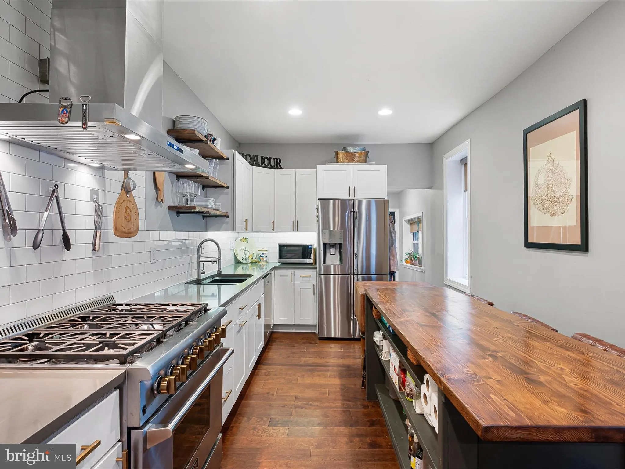 Wilmington, Delaware 19806, United States, 4 Bedrooms Bedrooms, ,3 BathroomsBathrooms,Residential,Active,230308