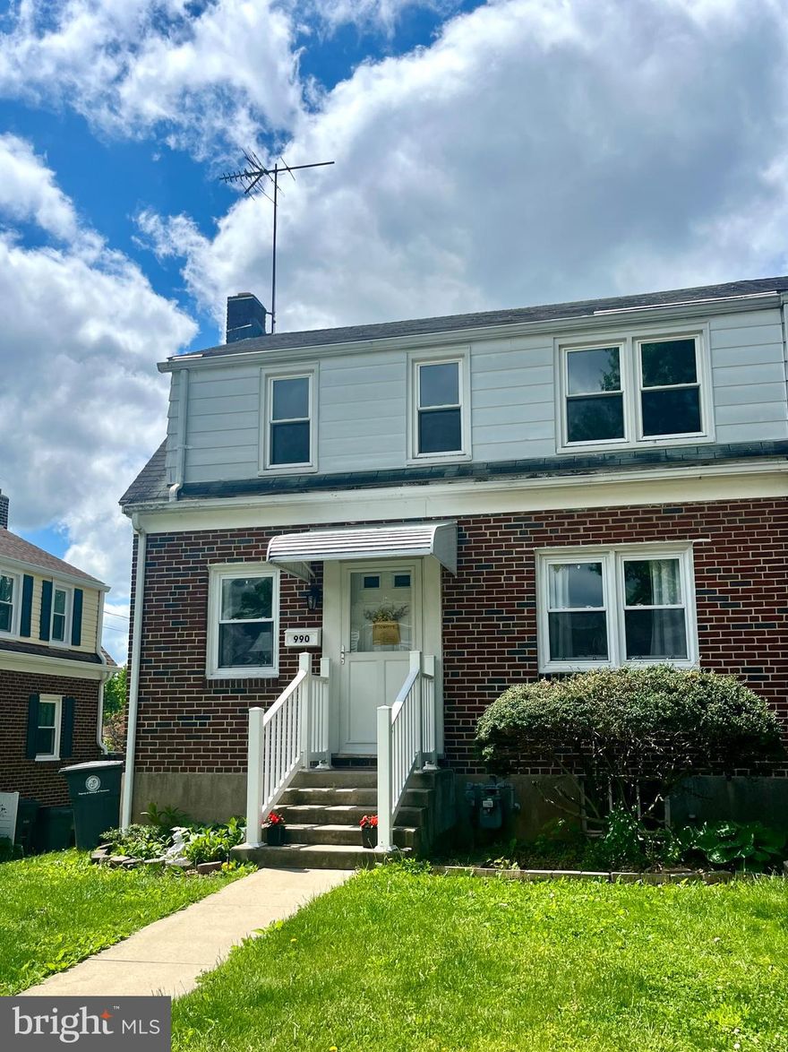 Nestled in a charming neighborhood, this delightful twin home offers a perfect blend of comfort and community. Built in 1941, this residence boasts a timeless appeal with its sturdy masonry construction and inviting layout. With three cozy bedrooms and a full bathroom, this home is designed for both relaxation and functionality. This home features a full basement, providing ample storage or the potential for a creative space tailored to your needs. Great yard, yet offering easy outdoor maintenance.