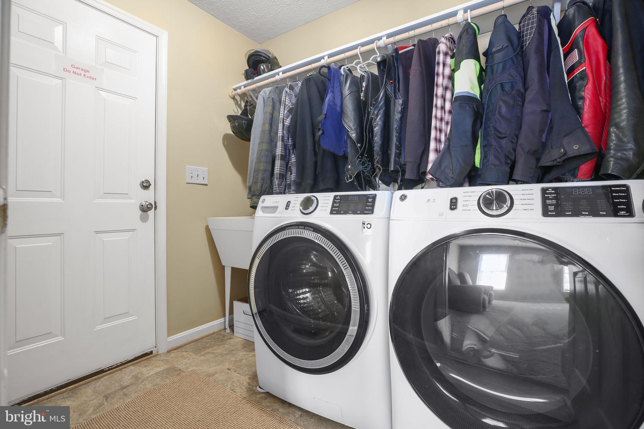 HUNTINGTON MEADOWS - Residential