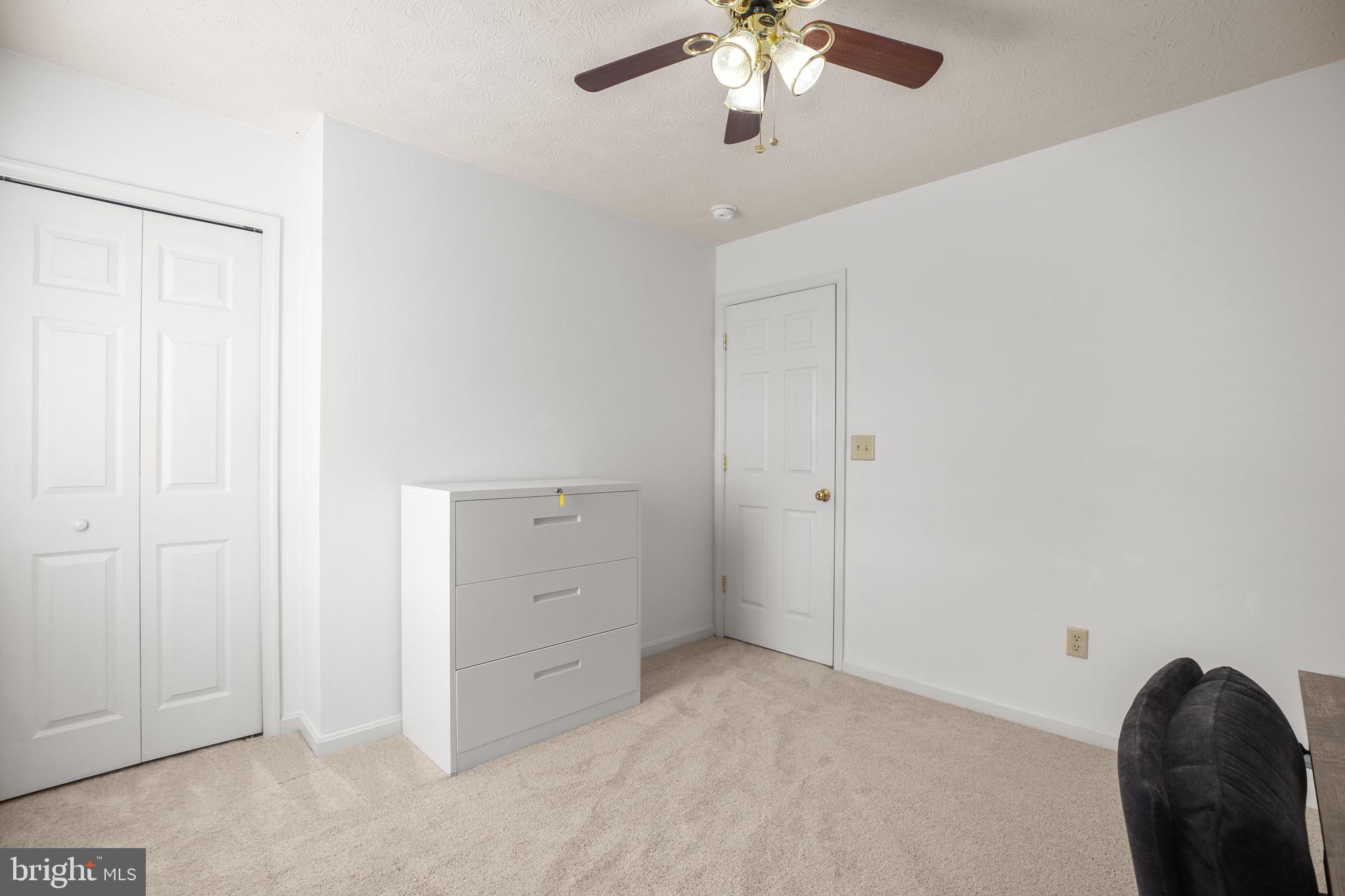 HUNTINGTON MEADOWS - Residential