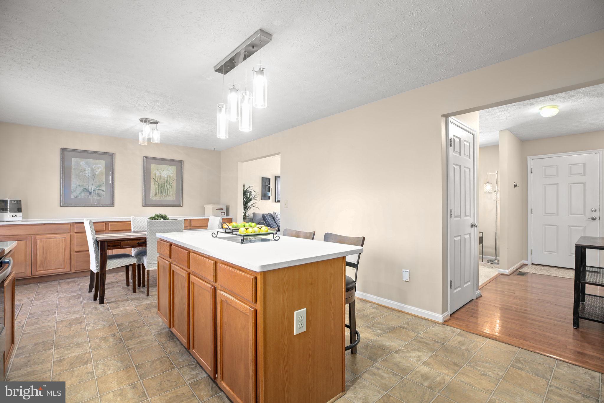 HUNTINGTON MEADOWS - Residential