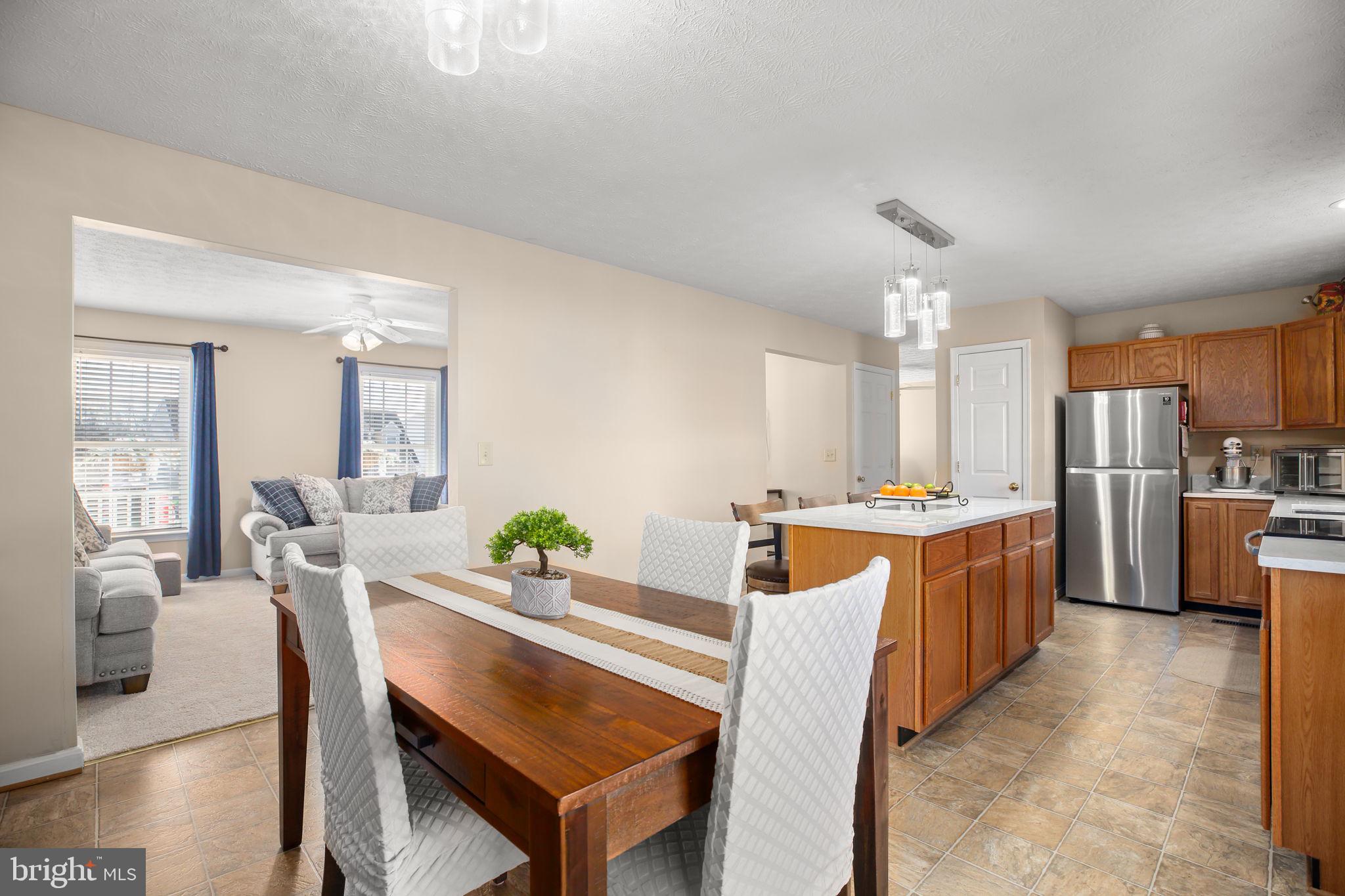 HUNTINGTON MEADOWS - Residential