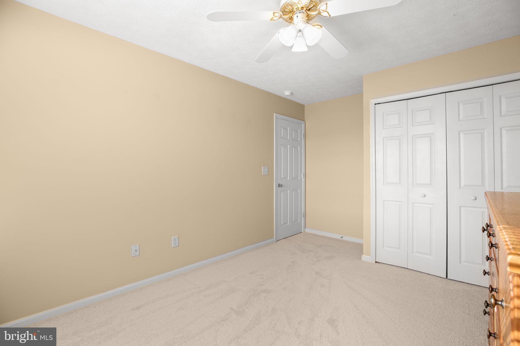 HUNTINGTON MEADOWS - Residential