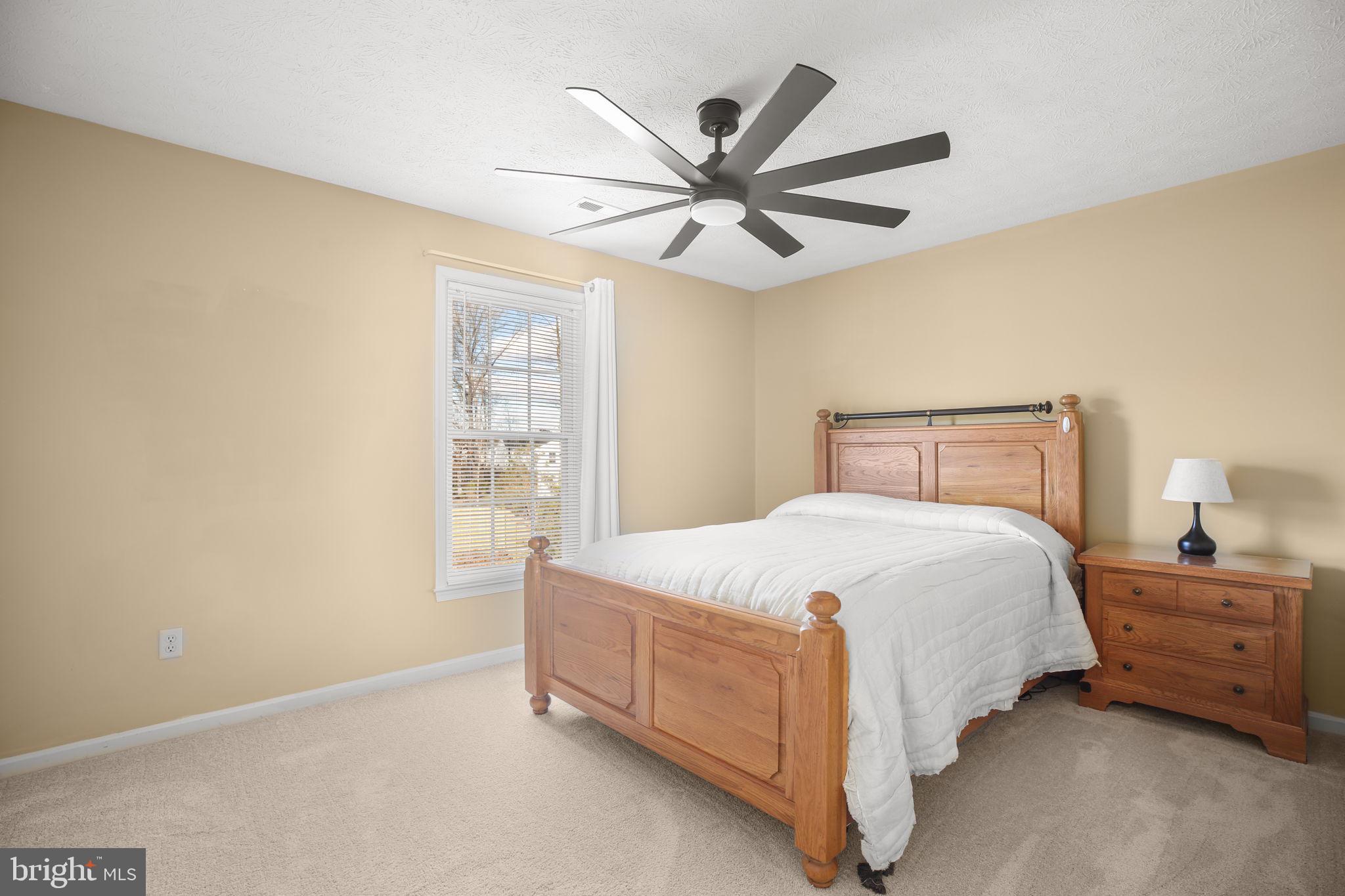 HUNTINGTON MEADOWS - Residential