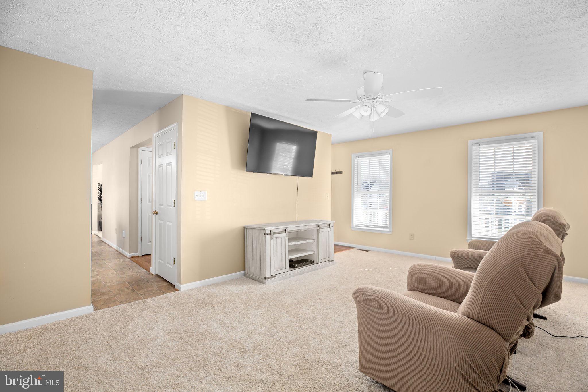 HUNTINGTON MEADOWS - Residential