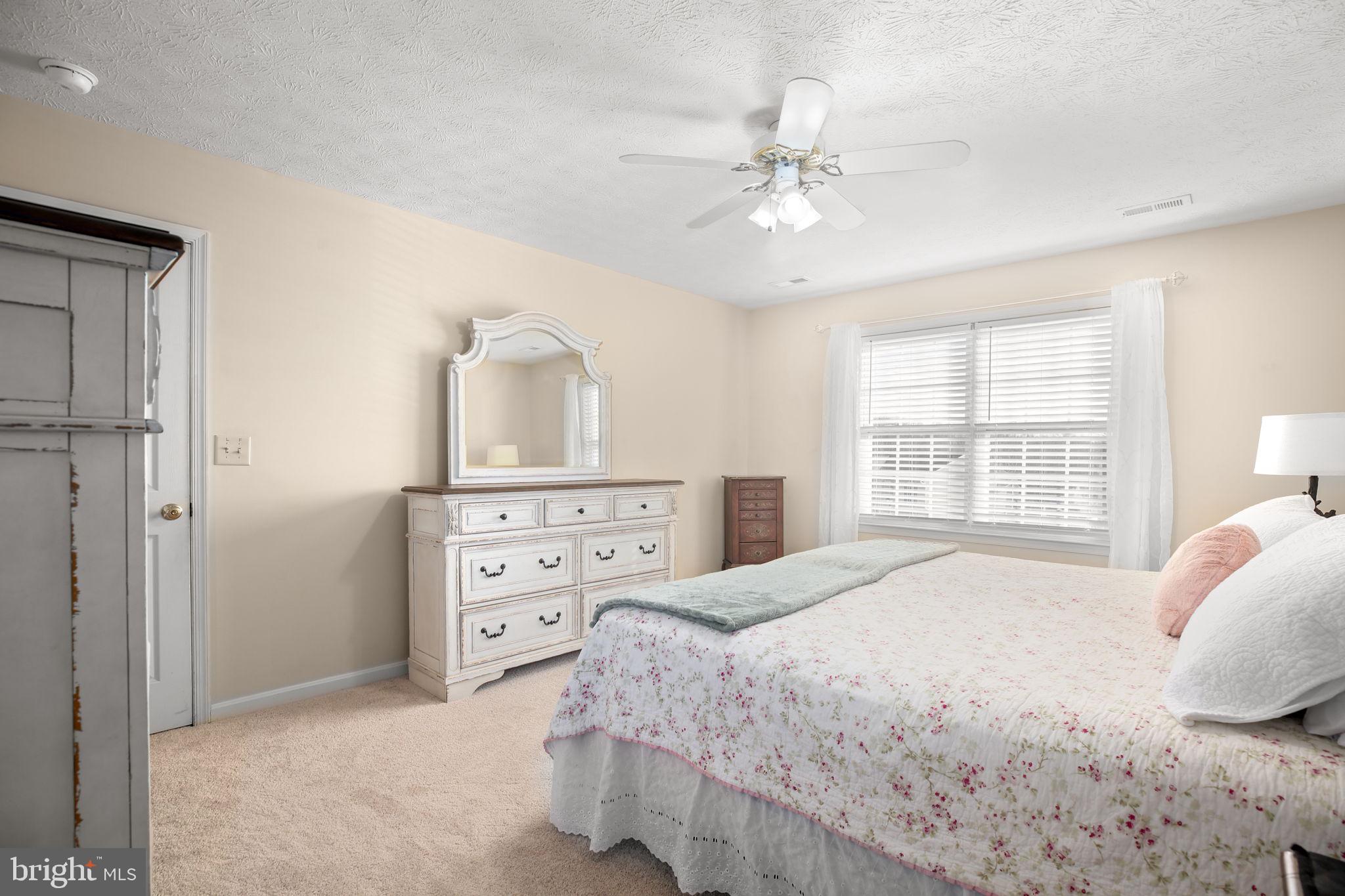 HUNTINGTON MEADOWS - Residential