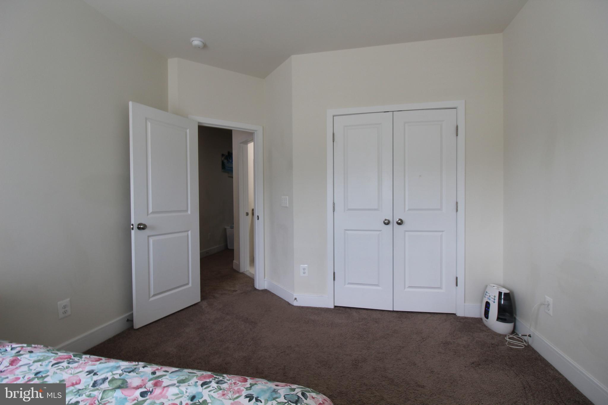 BRAMBLETON TOWN CENTER - Residential Lease