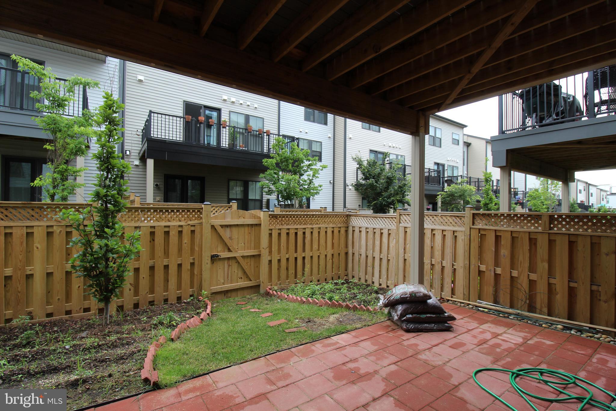 BRAMBLETON TOWN CENTER - Residential Lease