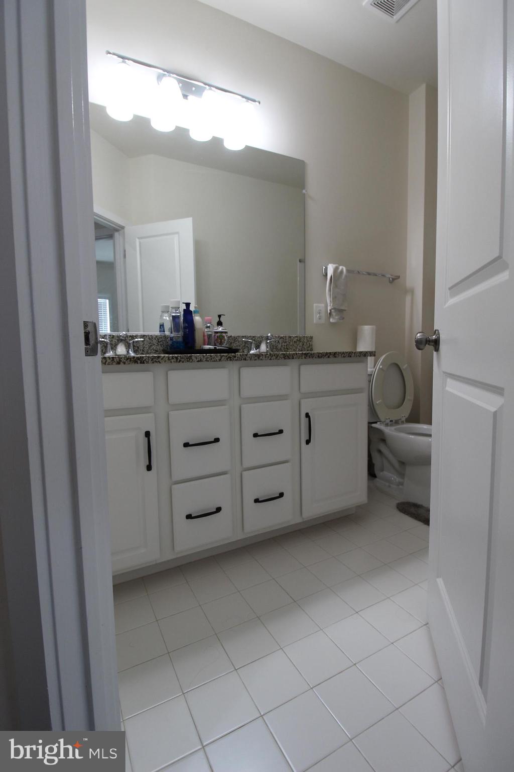 BRAMBLETON TOWN CENTER - Residential Lease