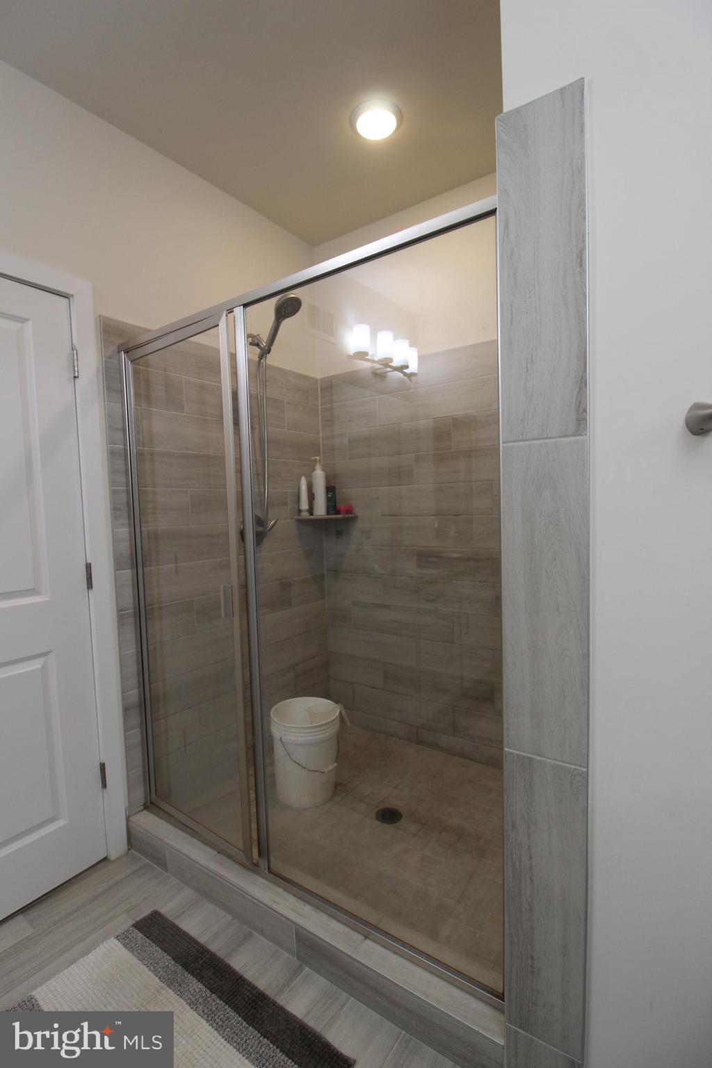 BRAMBLETON TOWN CENTER - Residential Lease