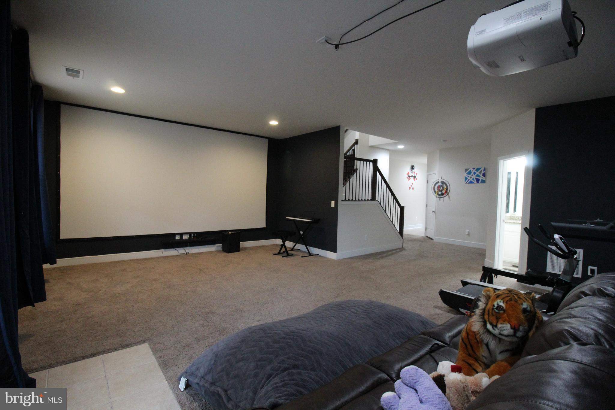 BRAMBLETON TOWN CENTER - Residential Lease