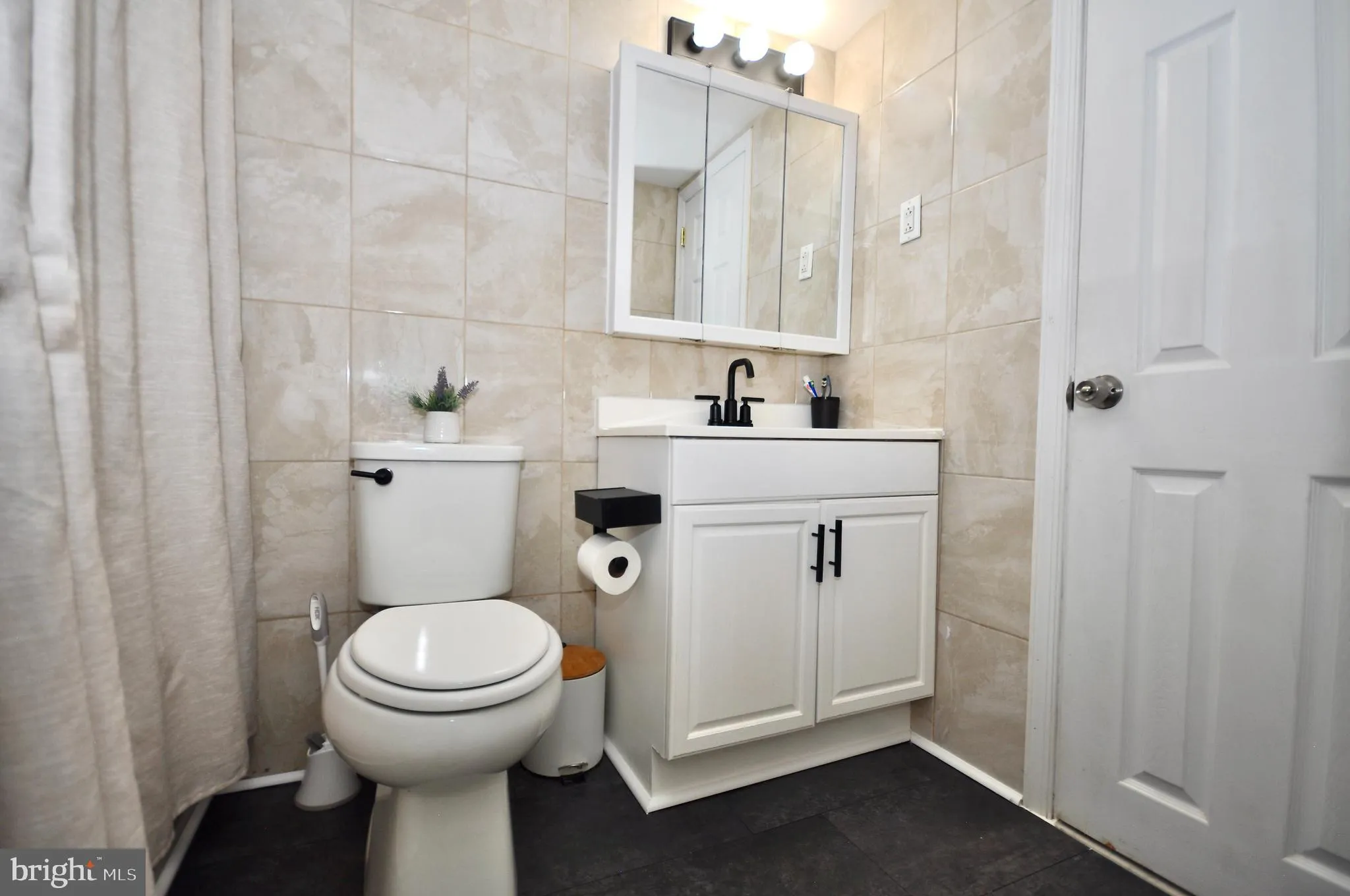 Philadelphia, Pennsylvania 19154, United States, 3 Bedrooms Bedrooms, ,2 BathroomsBathrooms,Residential,Contingent,144252