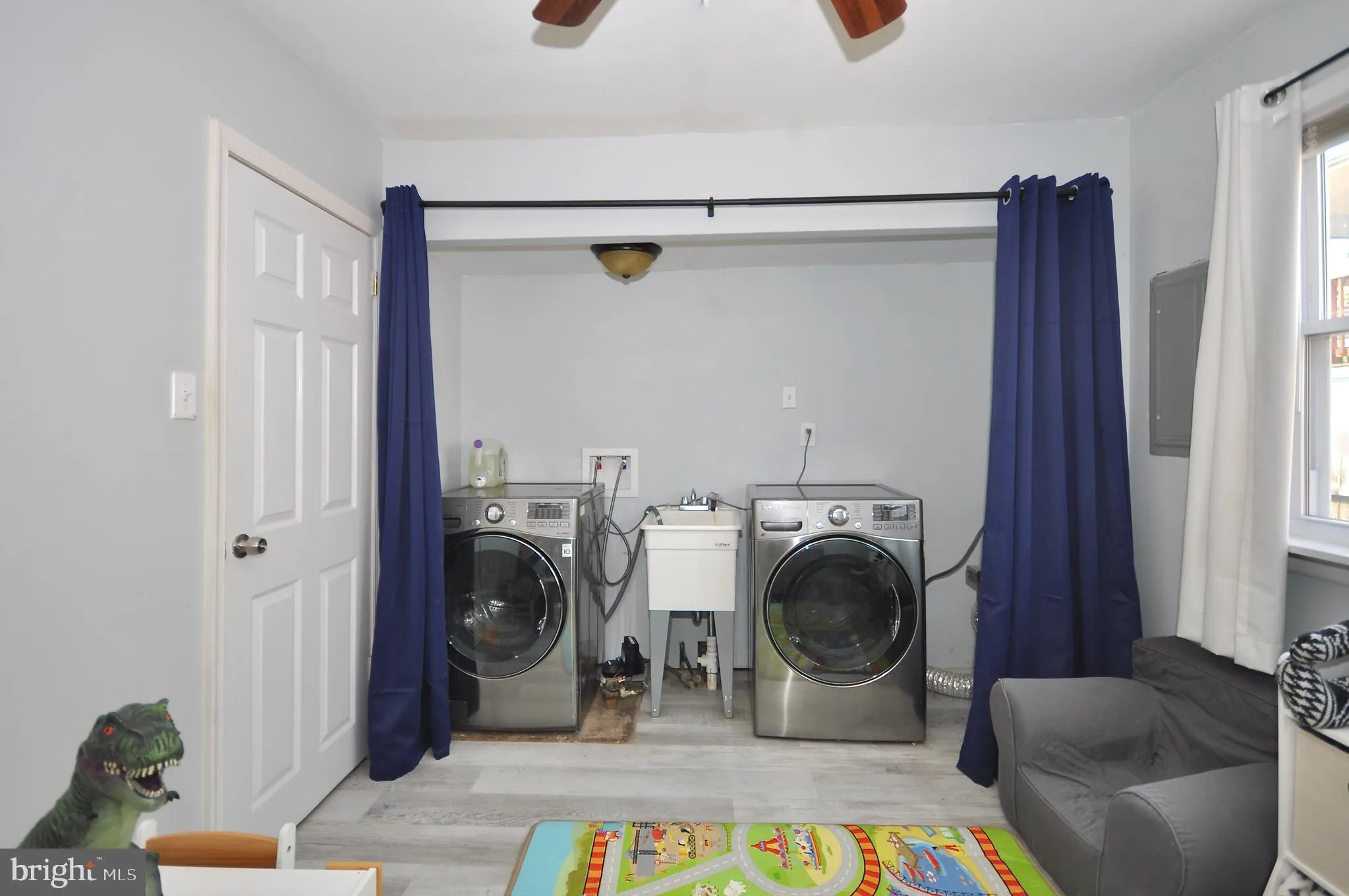 Philadelphia, Pennsylvania 19154, United States, 3 Bedrooms Bedrooms, ,2 BathroomsBathrooms,Residential,Contingent,144252