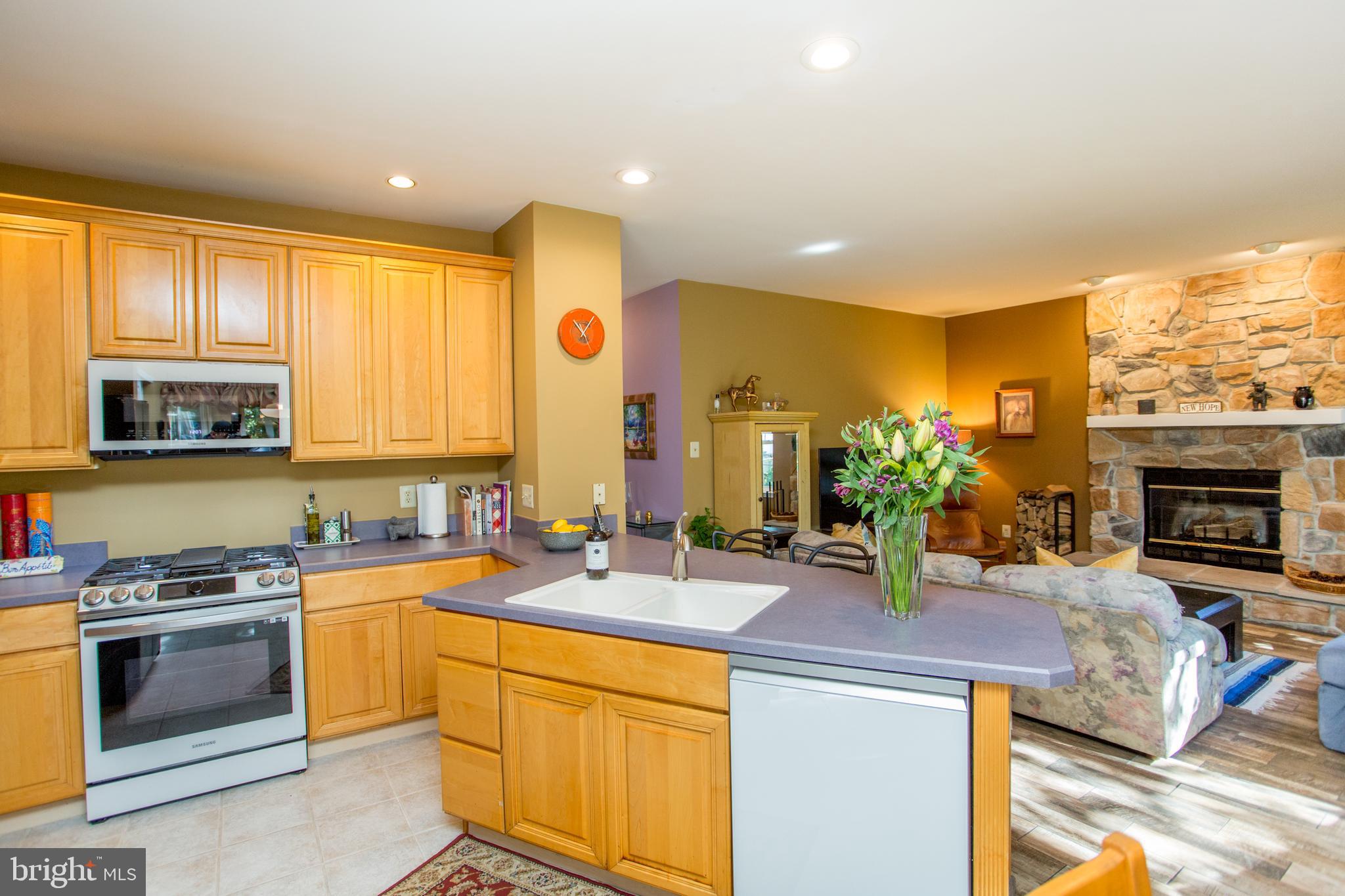 NORTH POINTE - Residential