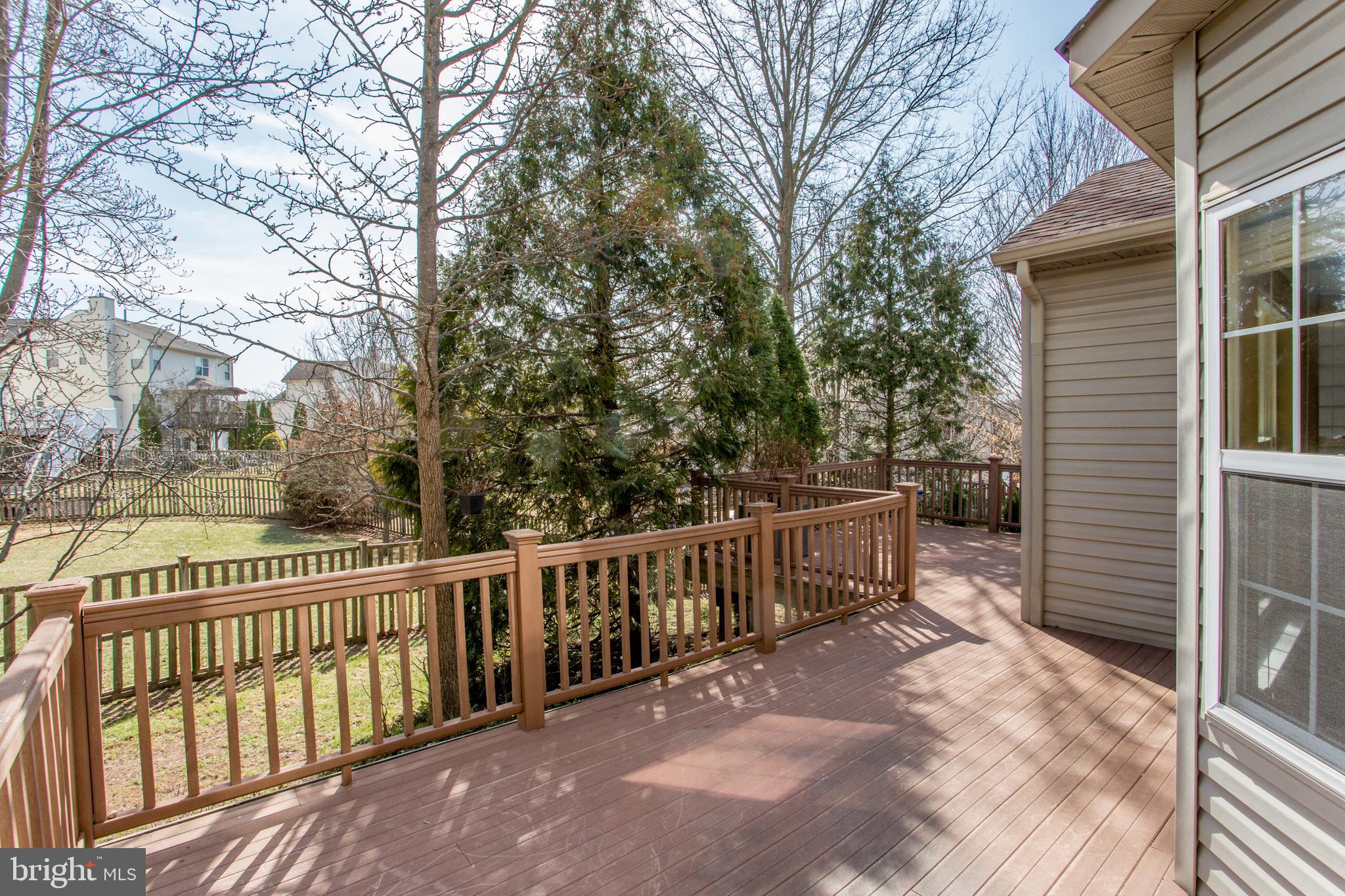 NORTH POINTE - Residential