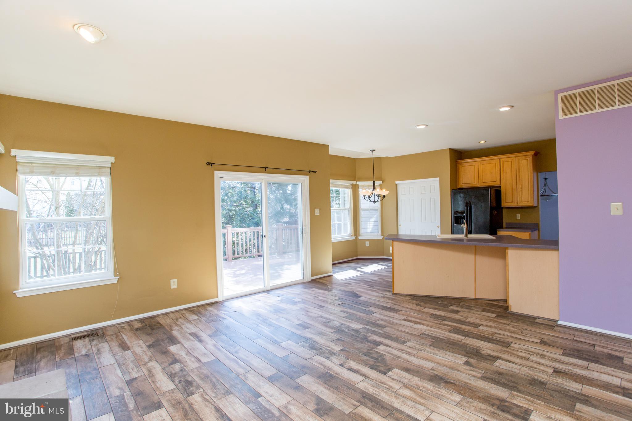 NORTH POINTE - Residential