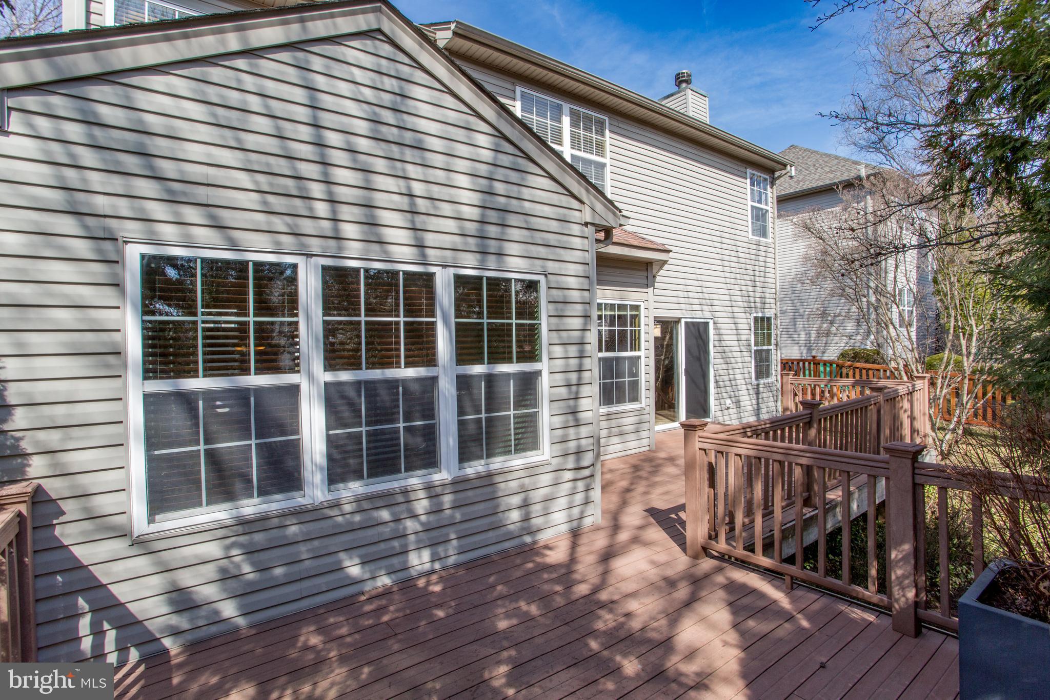 NORTH POINTE - Residential