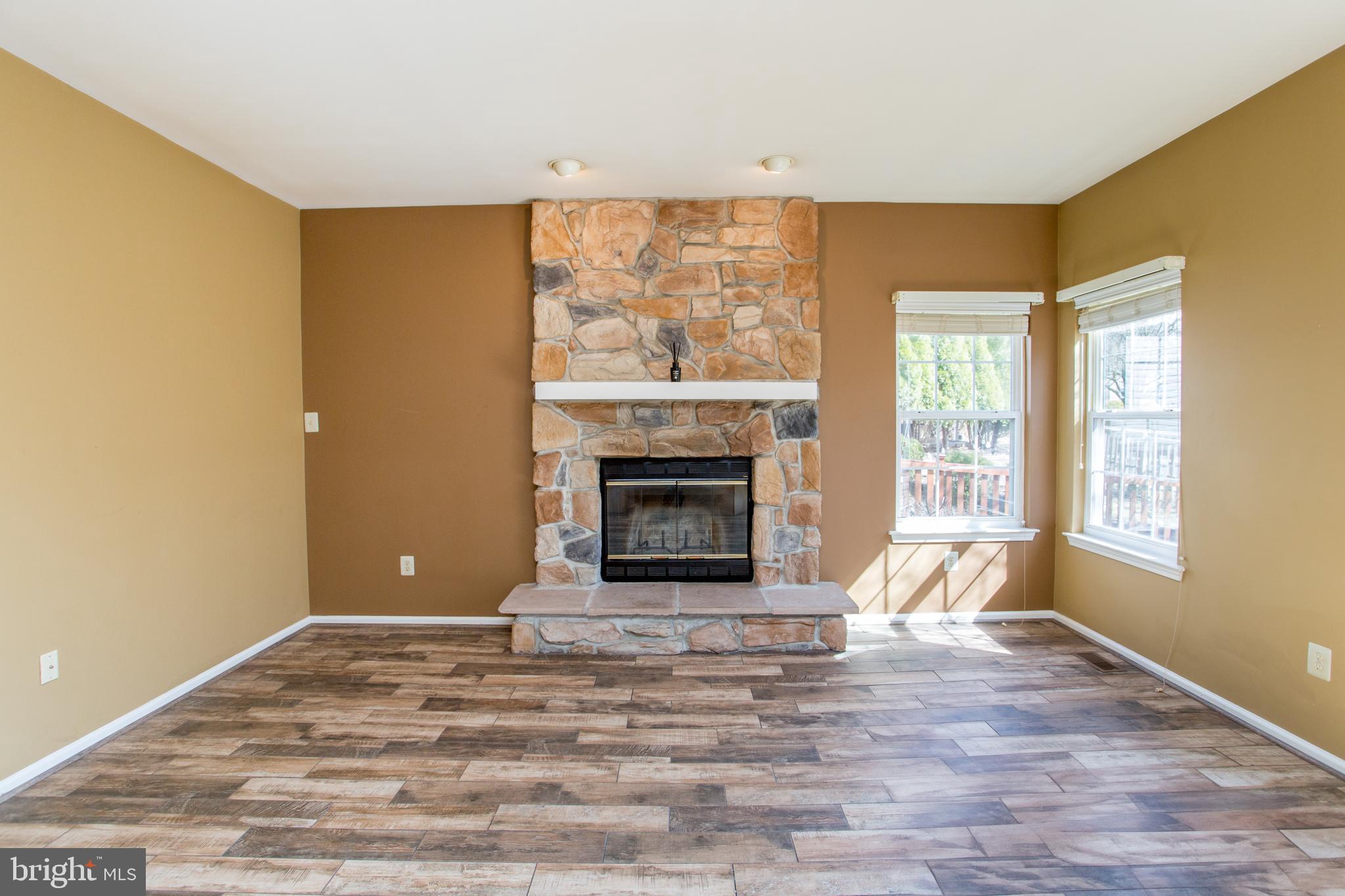 NORTH POINTE - Residential