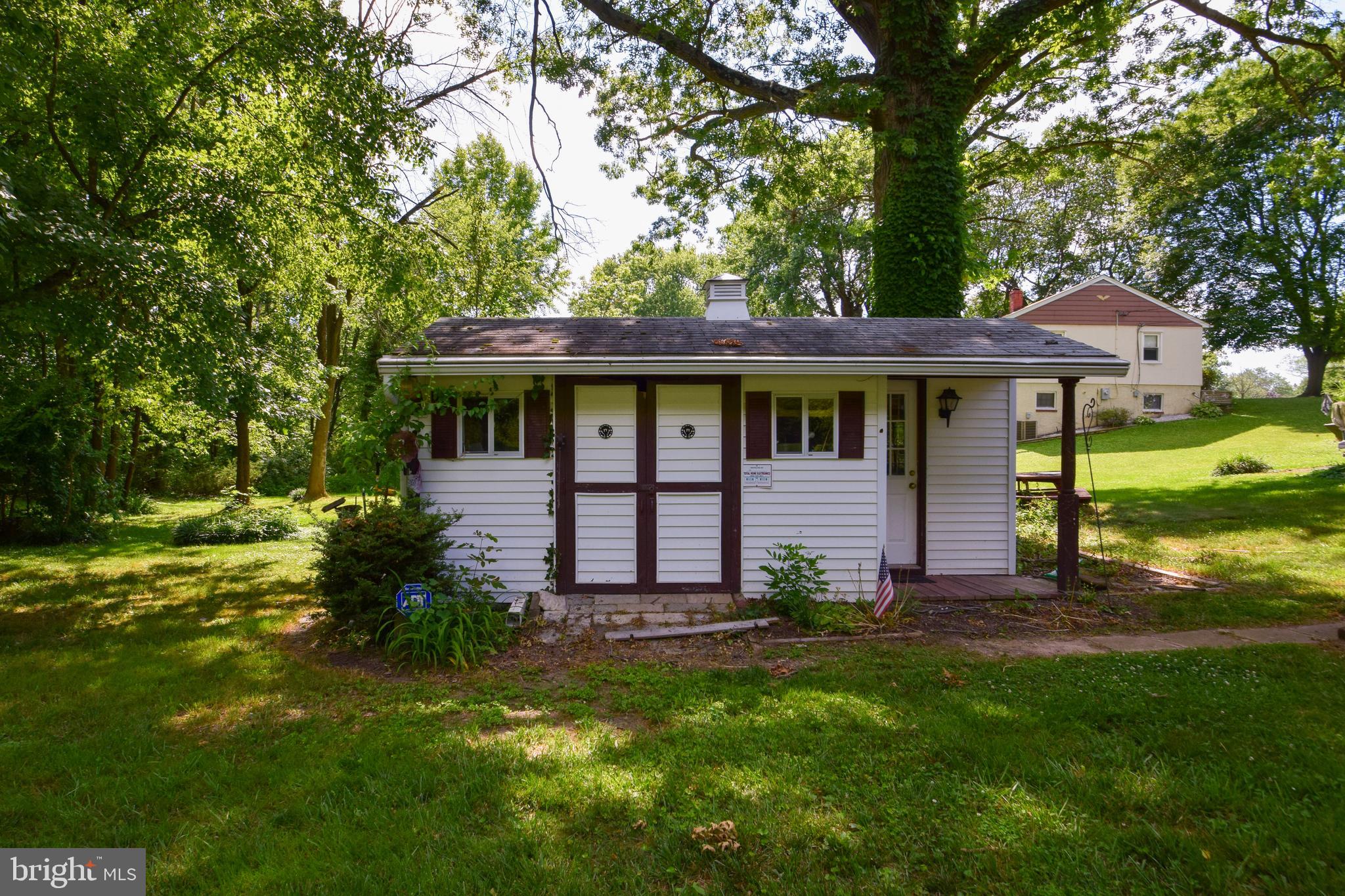VAN BIBBER MANOR - Residential
