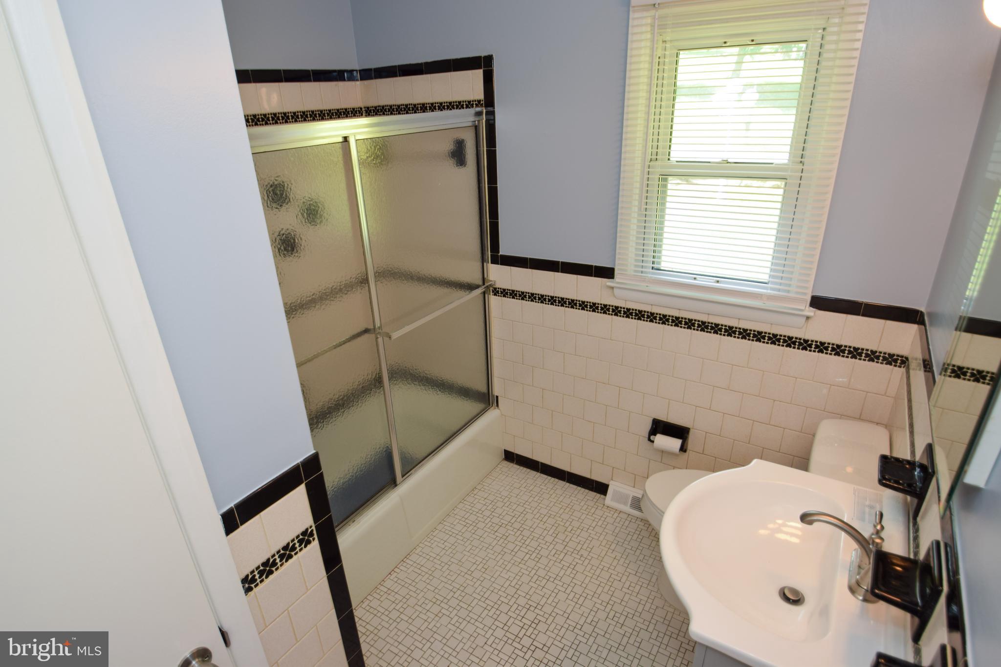 VAN BIBBER MANOR - Residential