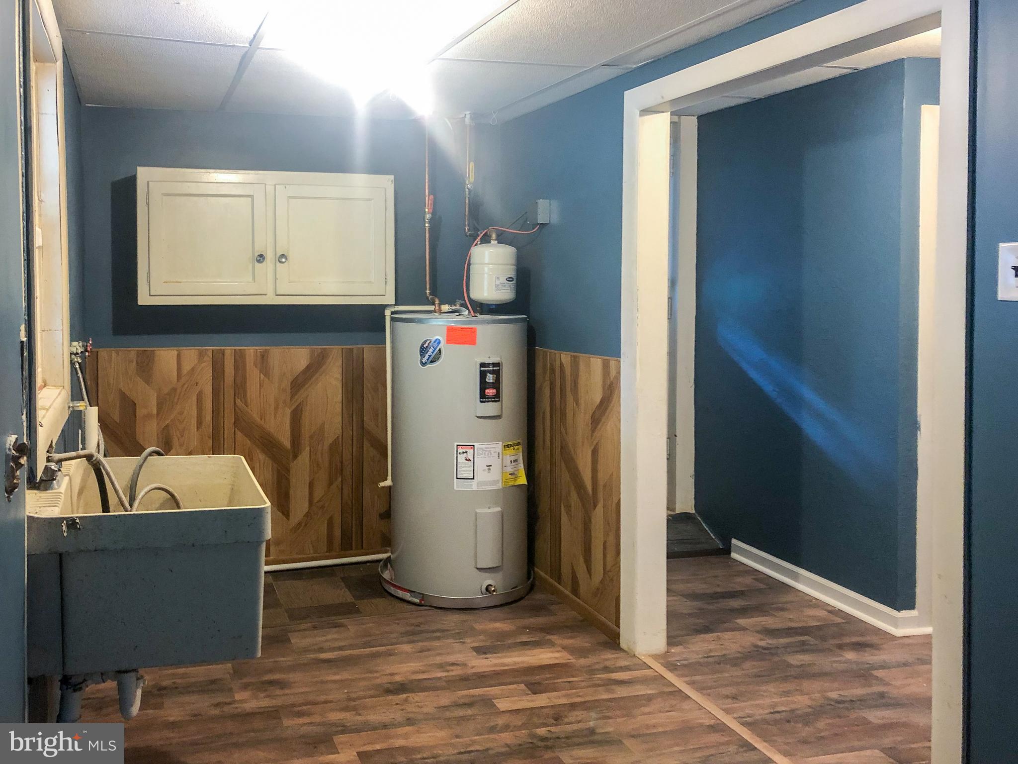 VAN BIBBER MANOR - Residential