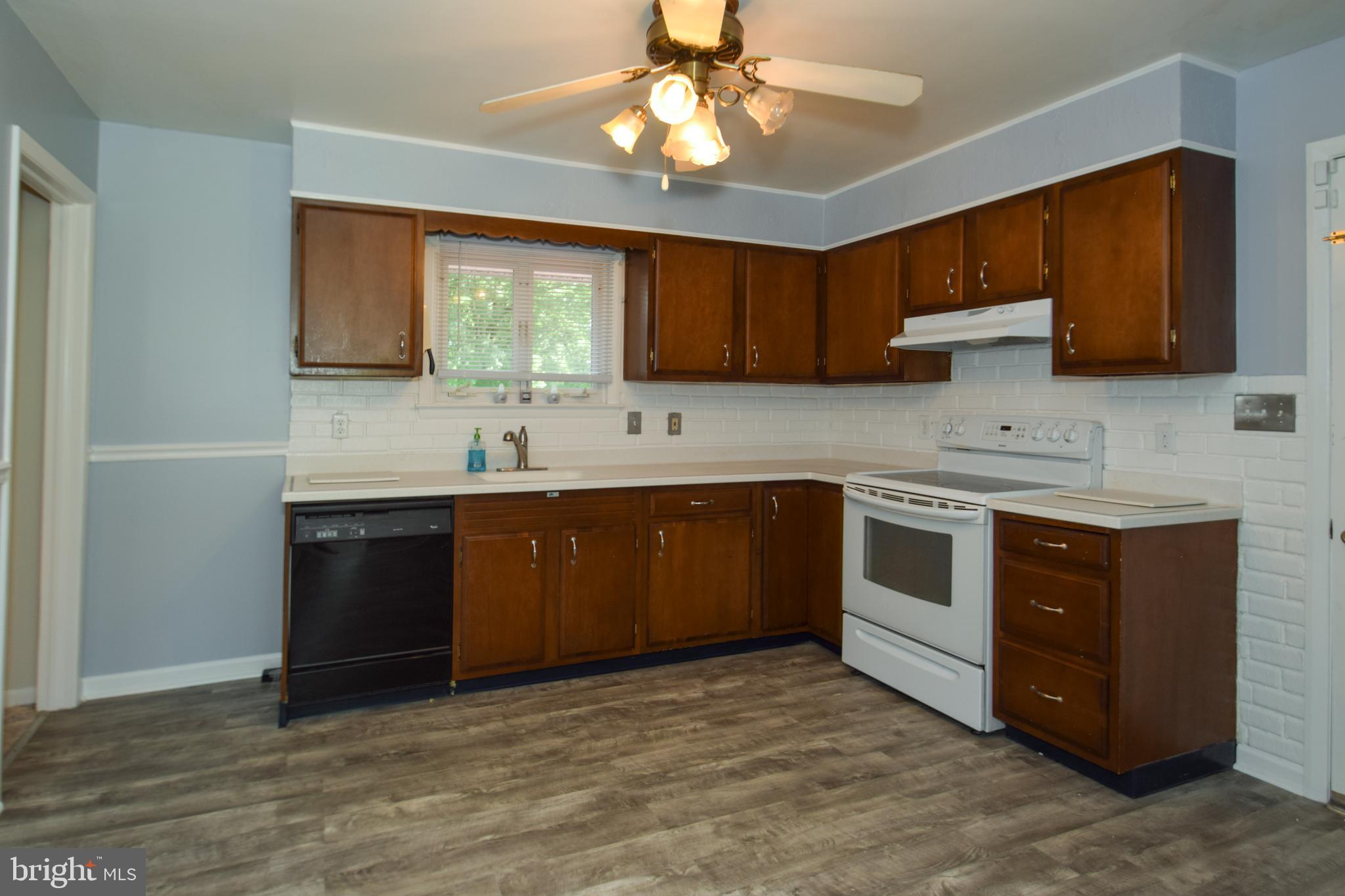 VAN BIBBER MANOR - Residential