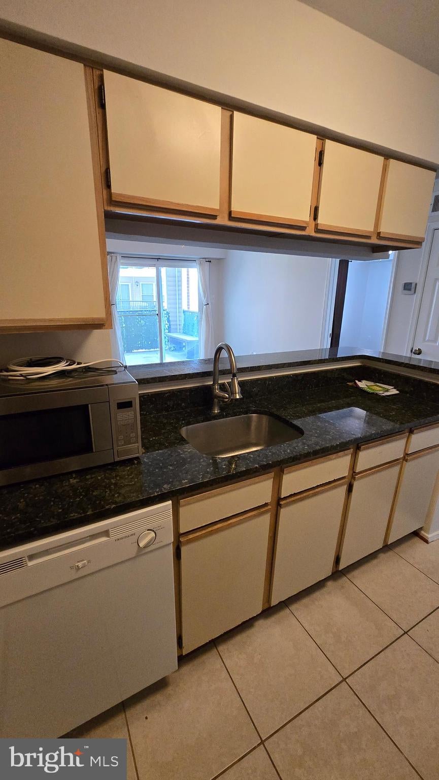 3307 WYNDHAM CIRCLE 1166