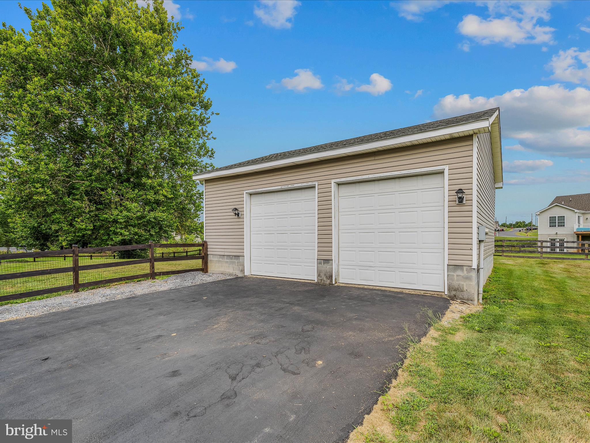 ELIZABETH STATION - Residential